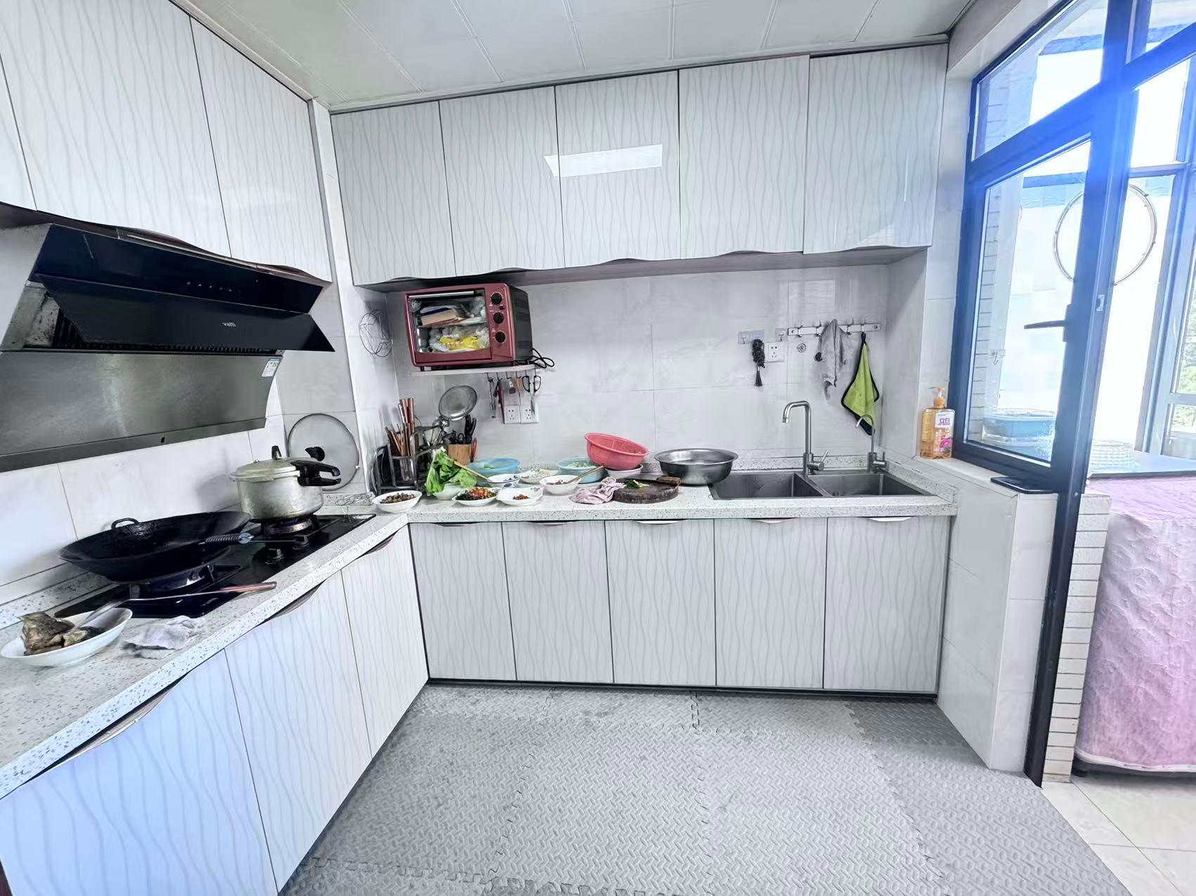 金碧花园 3室2厅1卫 49.0万 金碧花园 3室2厅1卫 49.0万室内图