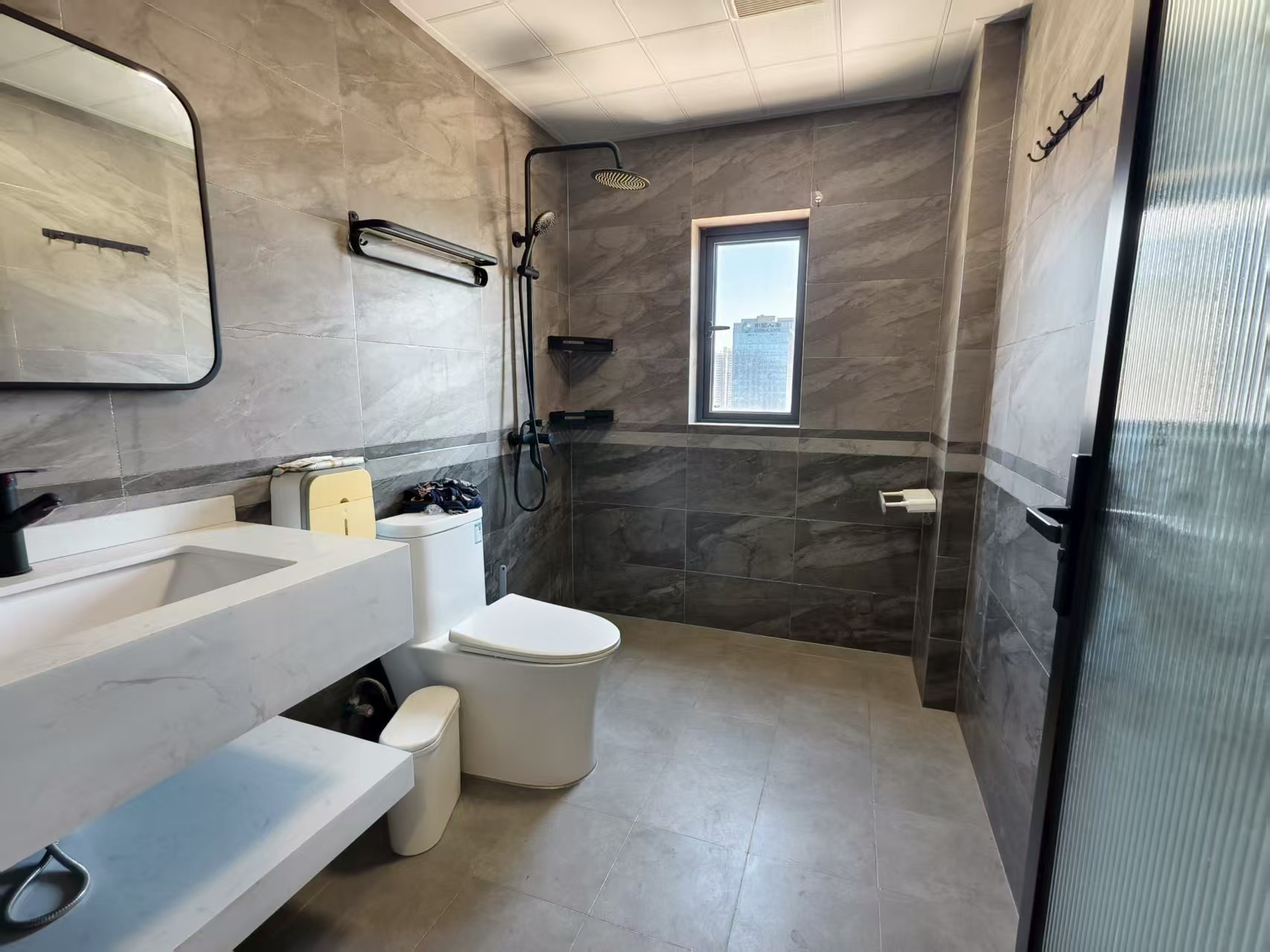 奥园养生城  4室2厅2卫    168.0万 奥园养生城  4室2厅2卫    168.0万室内图