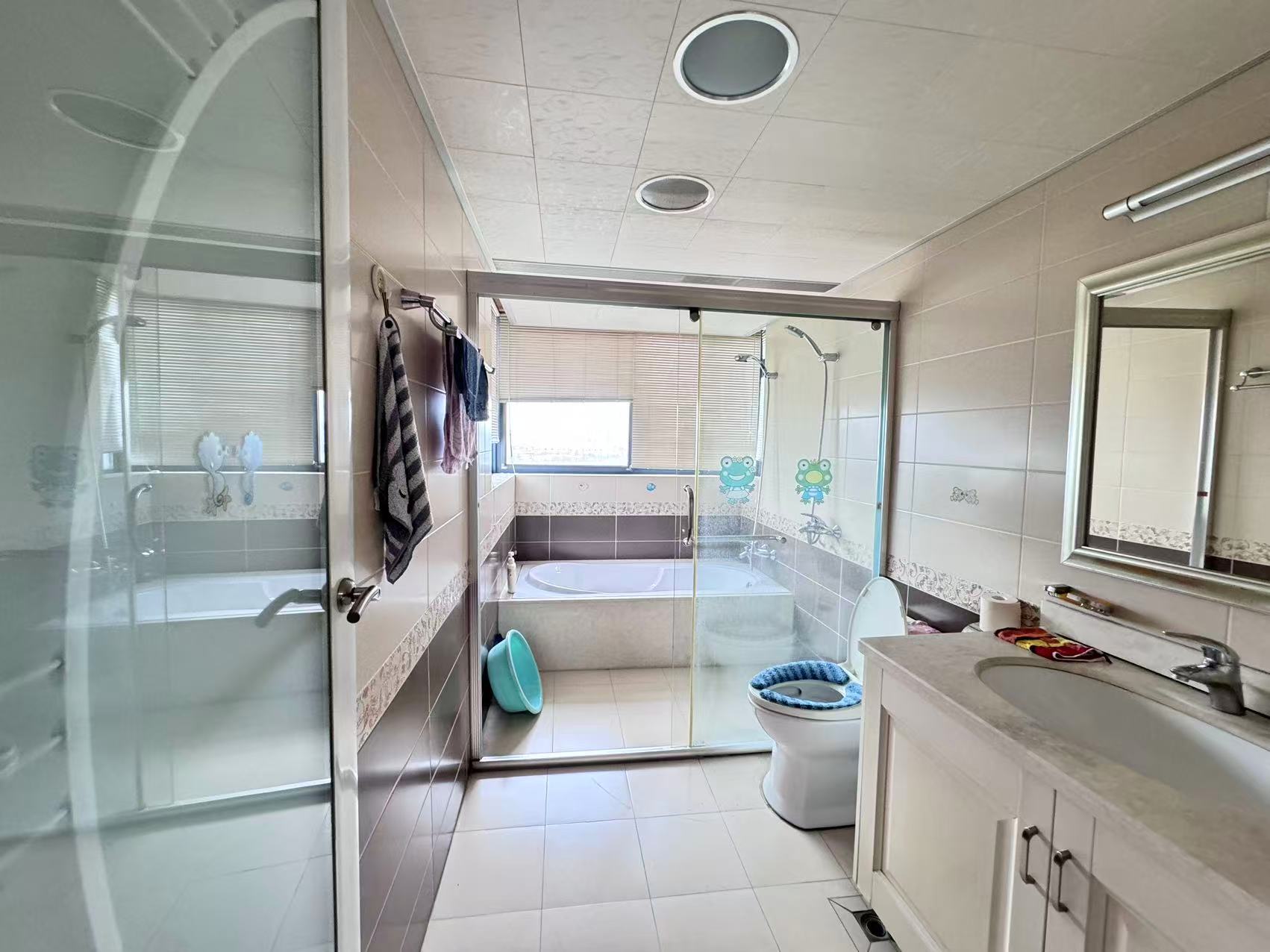 山水国际  5室2厅2卫    168.0万 山水国际  5室2厅2卫    168.0万室内图