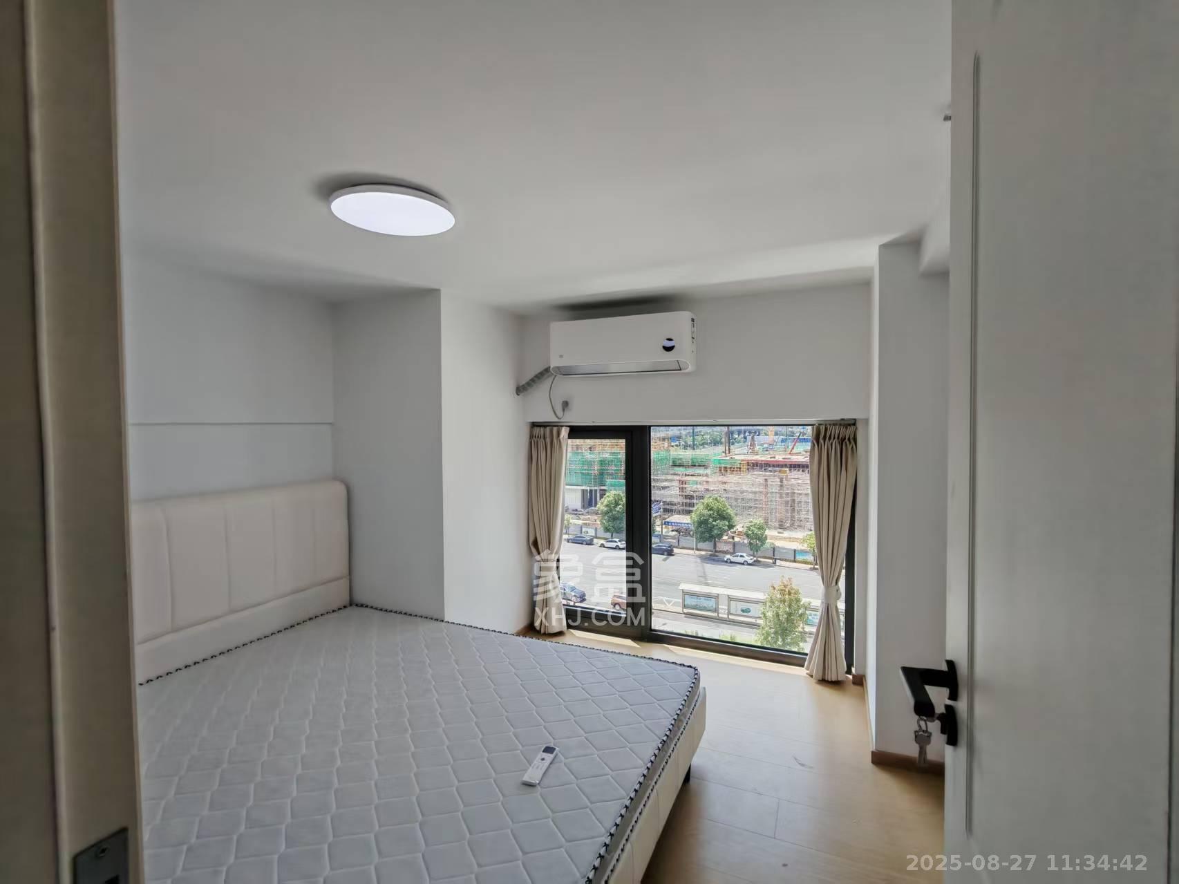 卓越洋湖晴翠 1室1厅1卫 2400.0元/月 卓越洋湖晴翠 1室1厅1卫 2400.0元/月室内图