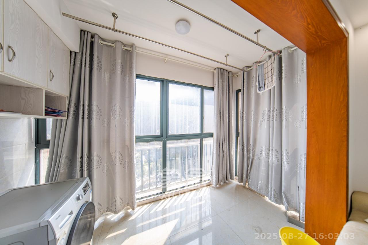 洋湖时代 2室2厅1卫 2000.0元/月 洋湖时代 2室2厅1卫 2000.0元/月室内图