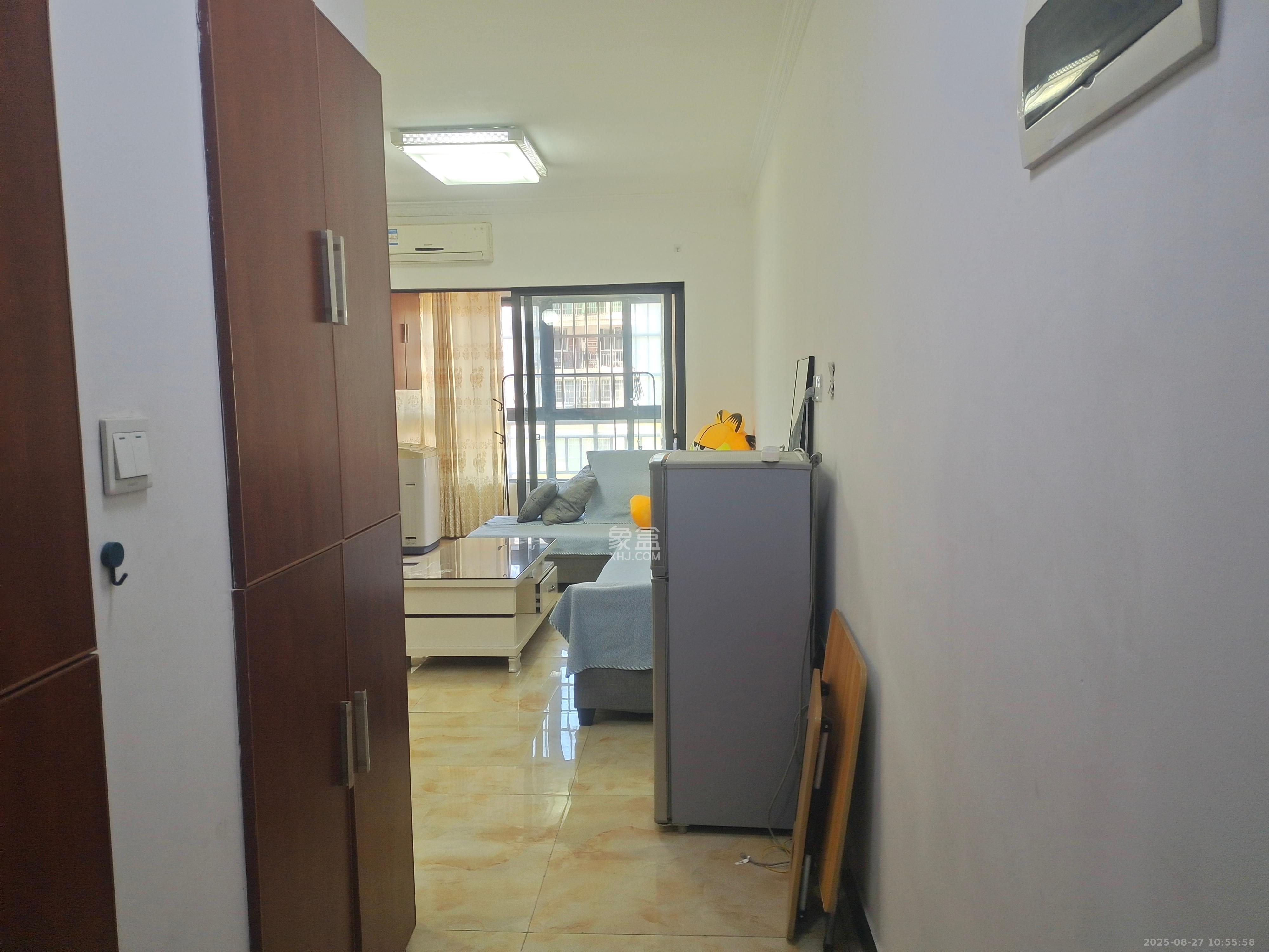 上峰苑(兰亭玥岛)  2室1厅1卫    2000.0元/月 上峰苑(兰亭玥岛)  2室1厅1卫    2000.0元/月室内图