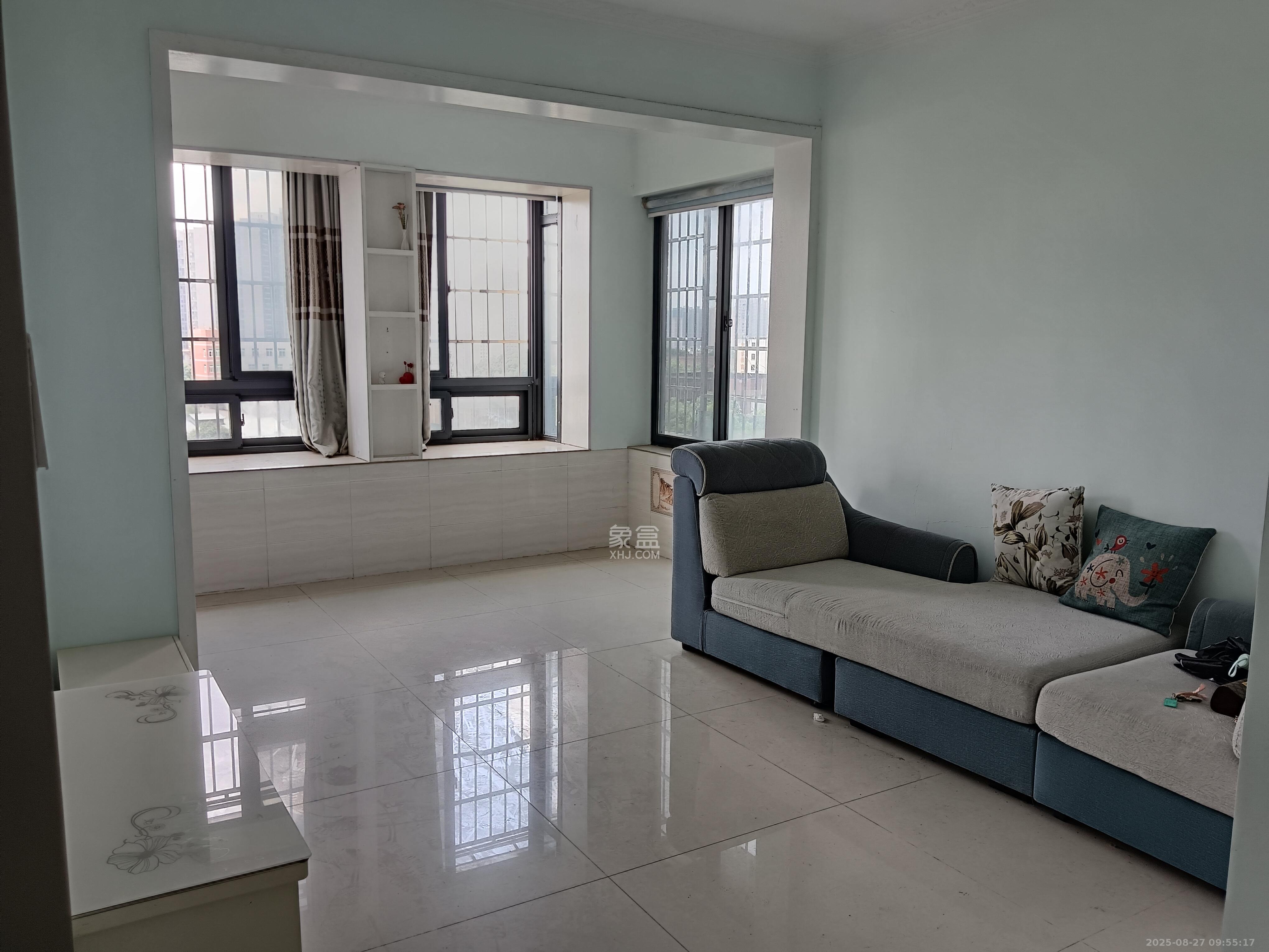 优山美地 2室2厅1卫 2200.0元/月 优山美地 2室2厅1卫 2200.0元/月室内图