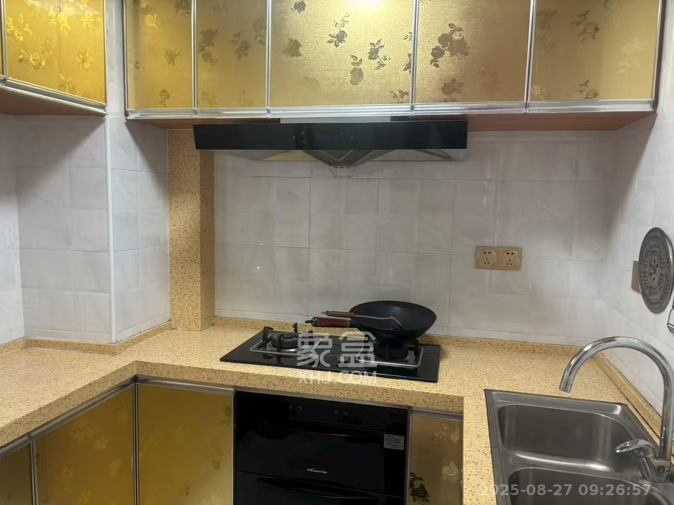 凯富南方鑫城  4室2厅2卫    2300.0元/月 凯富南方鑫城  4室2厅2卫    2300.0元/月室内图