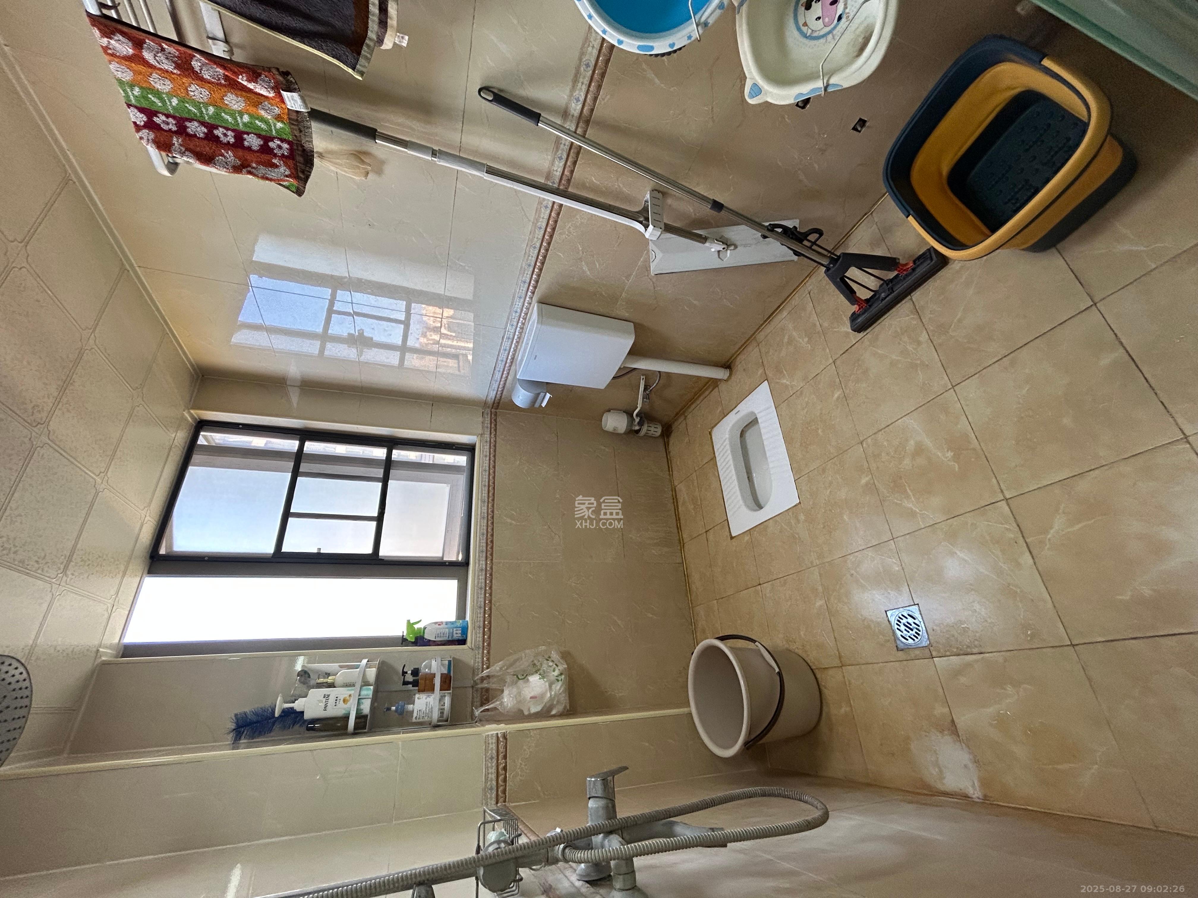 怡海星城  3室2厅2卫    2500.0元/月室内图