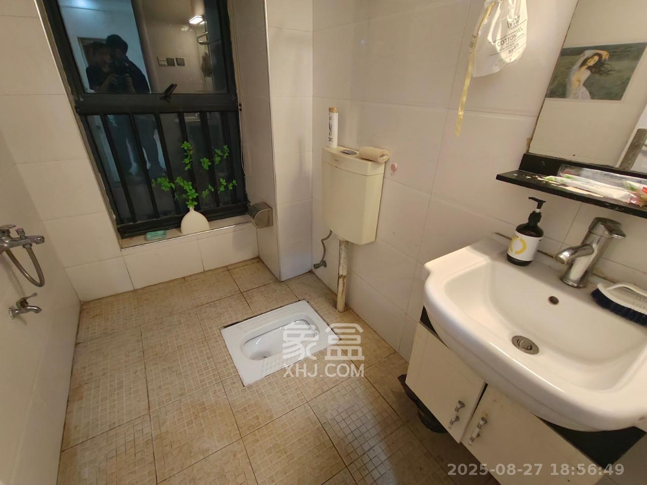 融圣国际  3室1厅2卫    4200.0元/月室内图