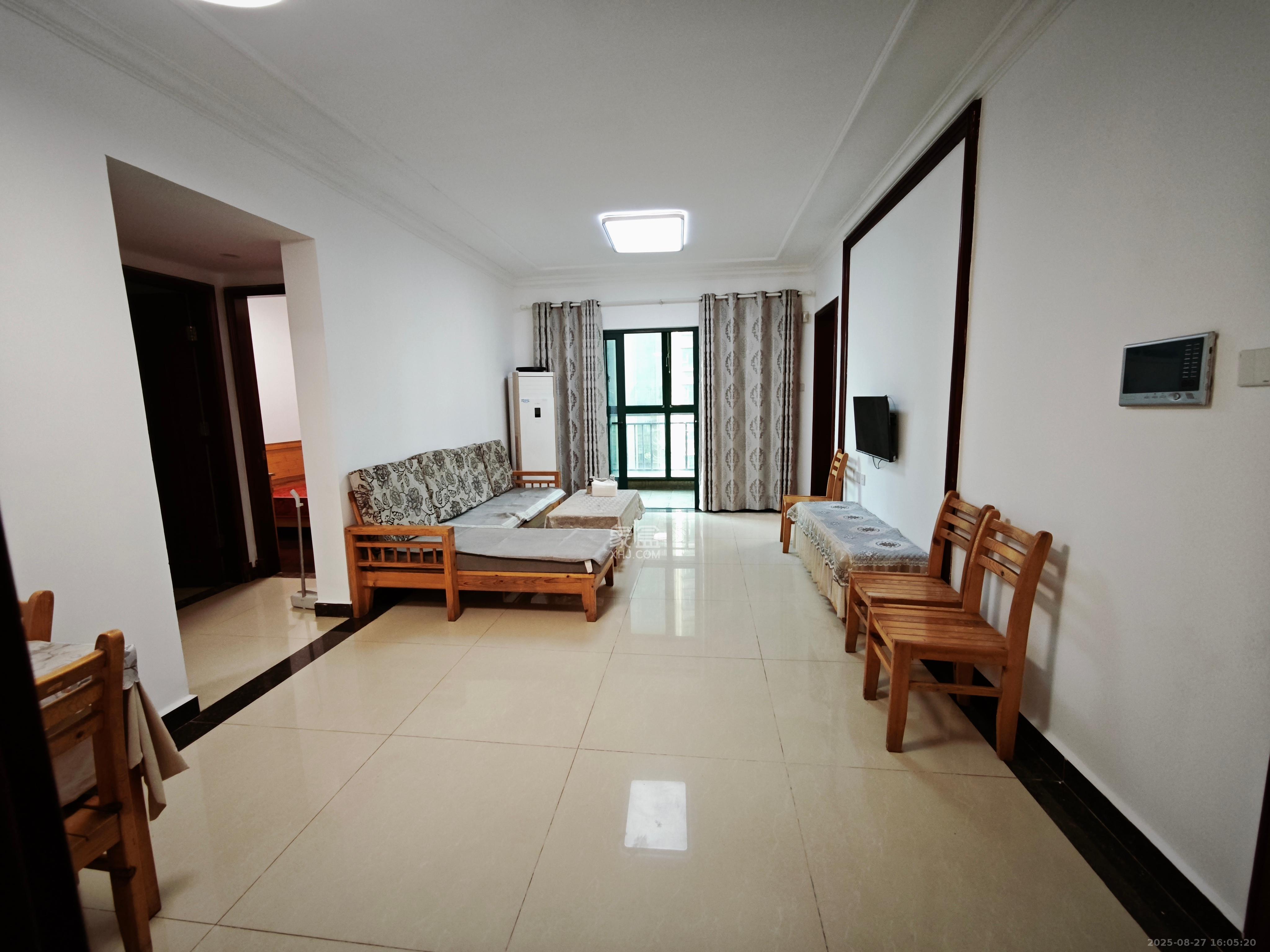 恒大华府 3室2厅1卫 2500.0元/月 恒大华府 3室2厅1卫 2500.0元/月室内图