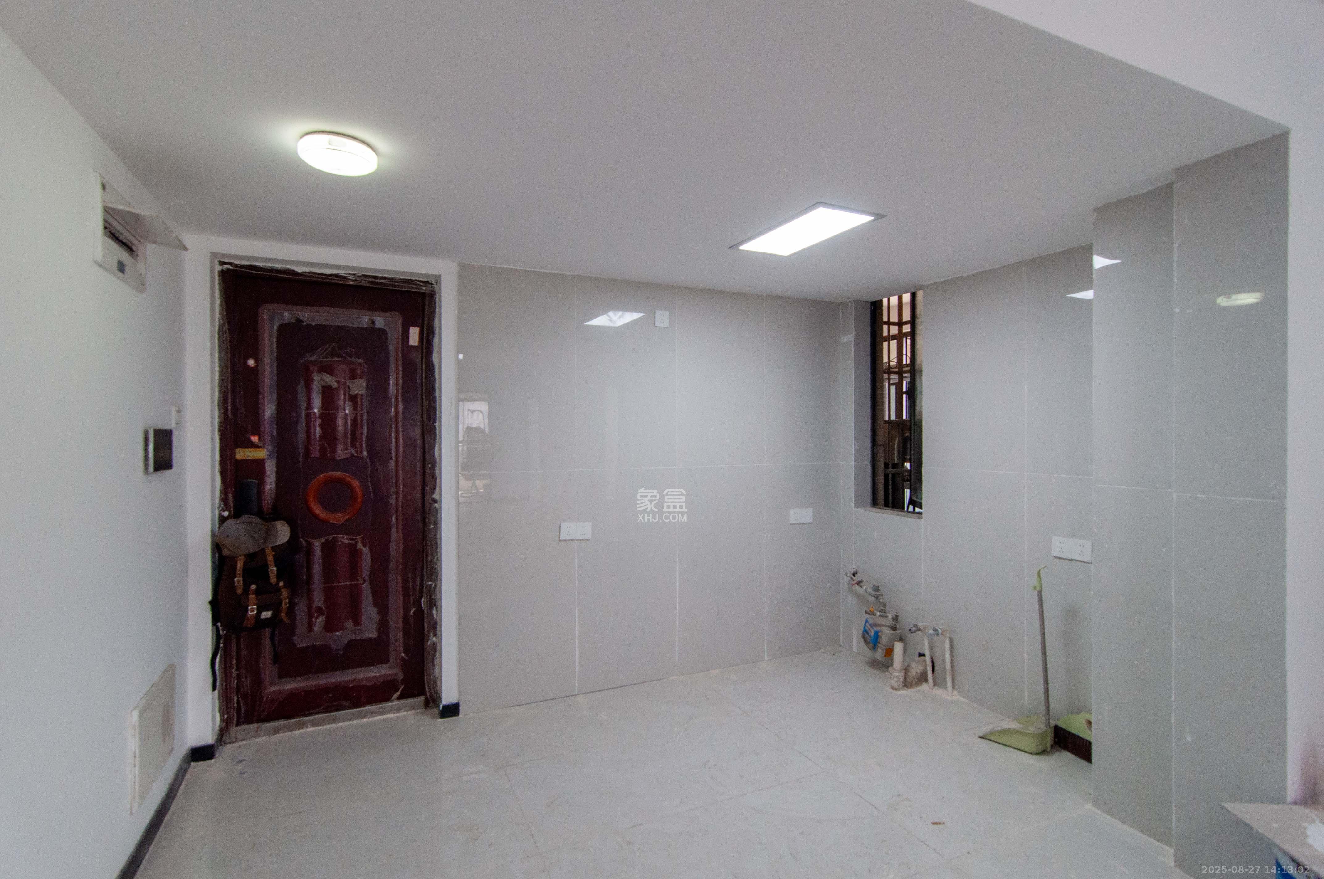 达美D6区  3室2厅1卫    89.8万厨房