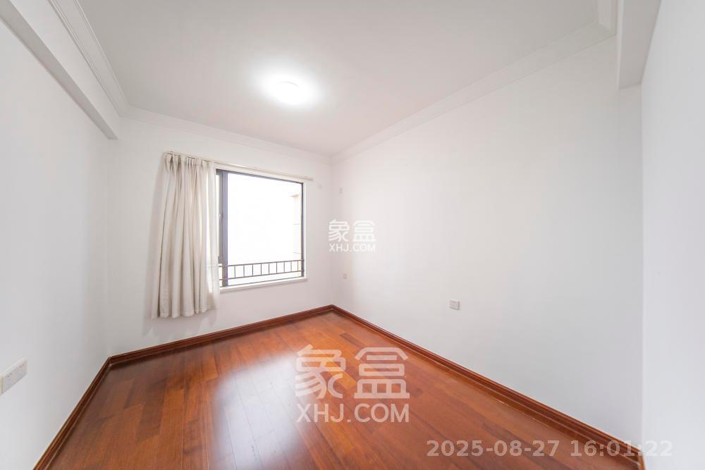 中海国际五期  3室2厅2卫    2100.0元/月 中海国际五期  3室2厅2卫    2100.0元/月室内图