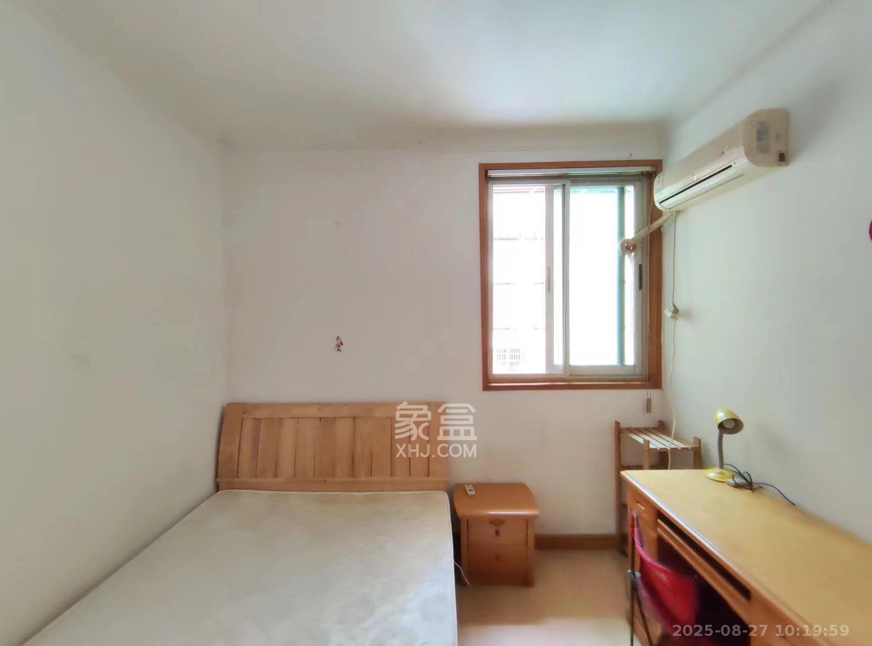 市建委宿舍  3室2厅2卫    2400.0元/月 市建委宿舍  3室2厅2卫    2400.0元/月室内图