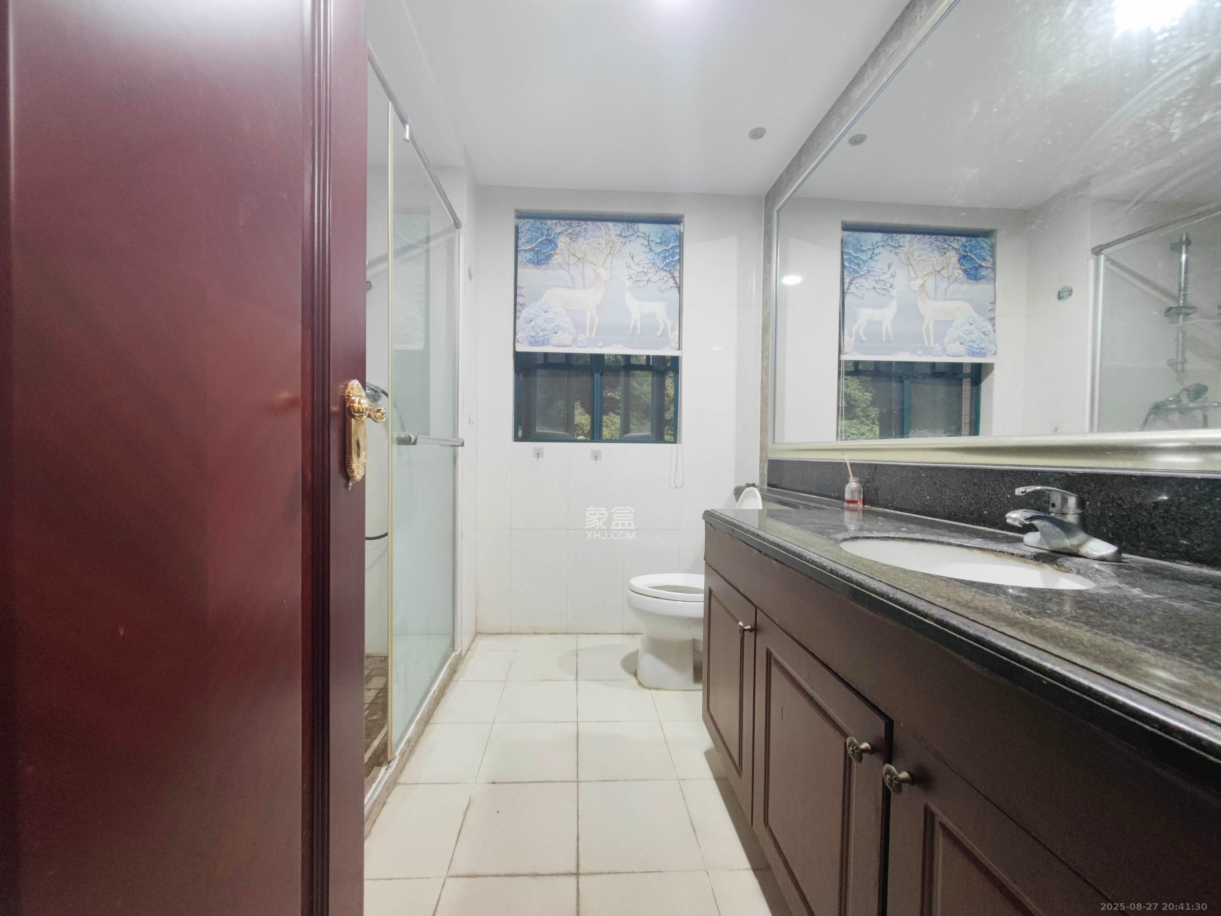 恒大城  3室2厅2卫    96.0万 恒大城  3室2厅2卫    96.0万卫生间