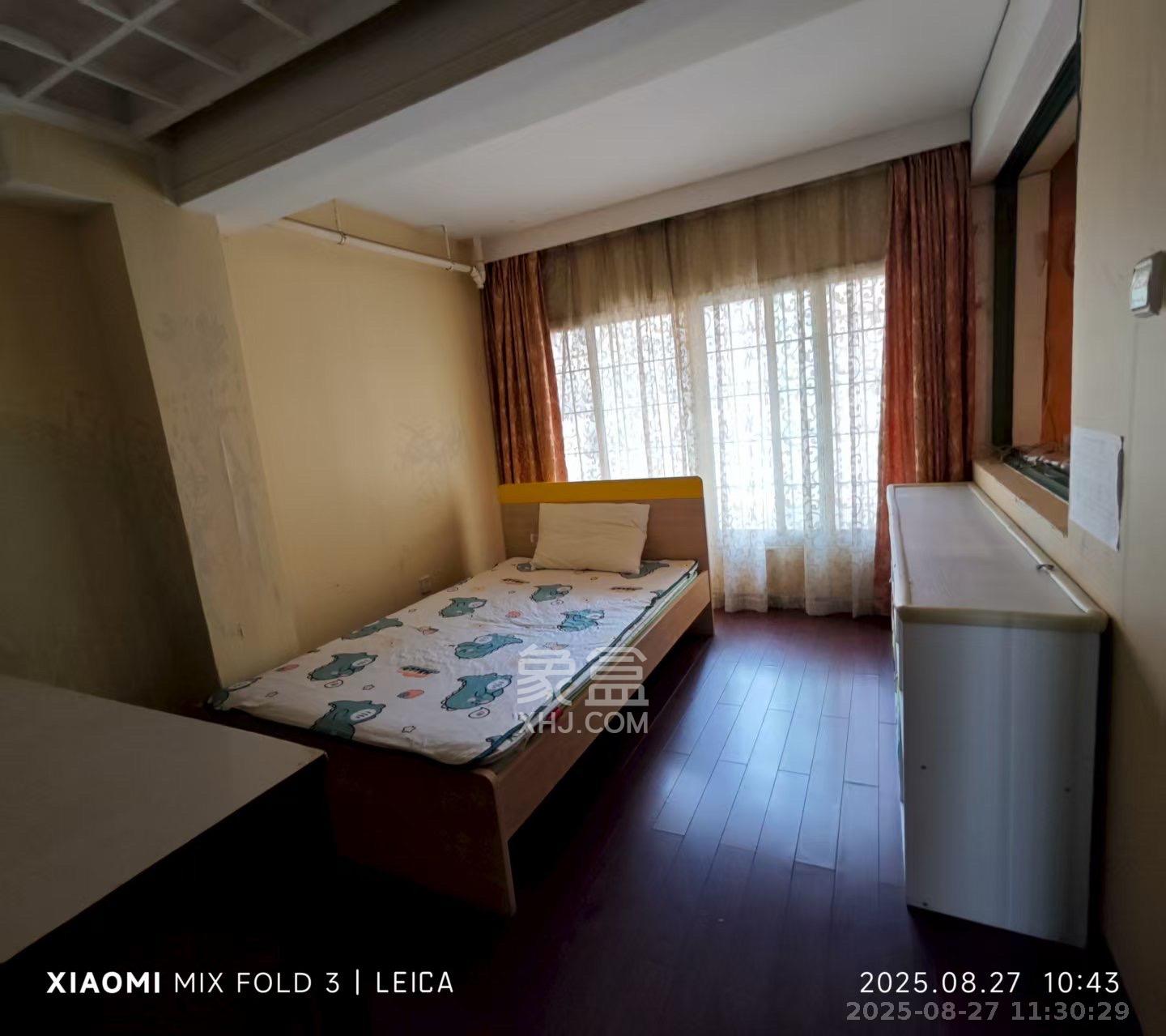 香格里嘉园  3室2厅2卫    4200.0元/月 香格里嘉园  3室2厅2卫    4200.0元/月室内图