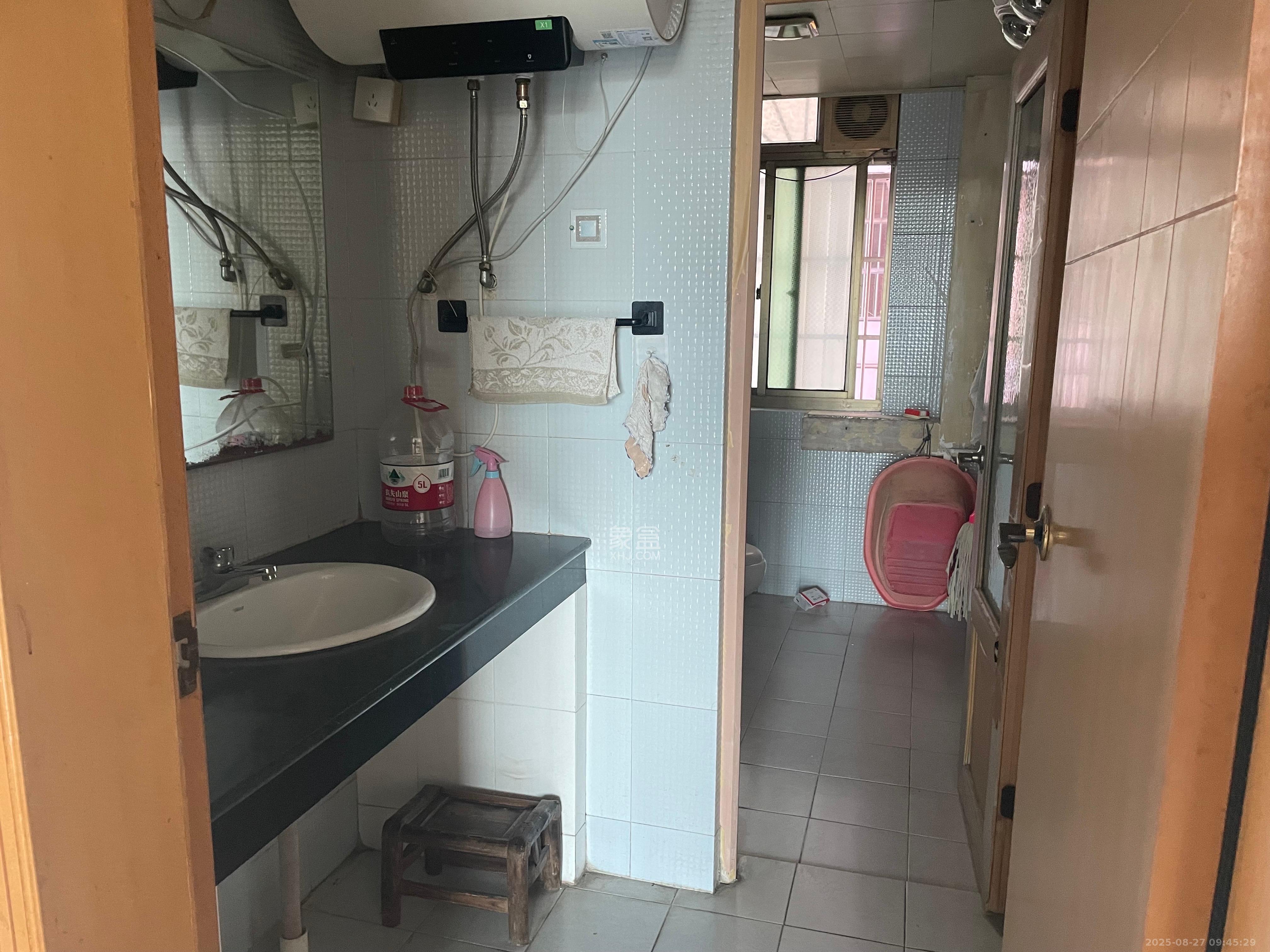 宏轩花苑 3室2厅1卫 2600.0元/月 宏轩花苑 3室2厅1卫 2600.0元/月室内图