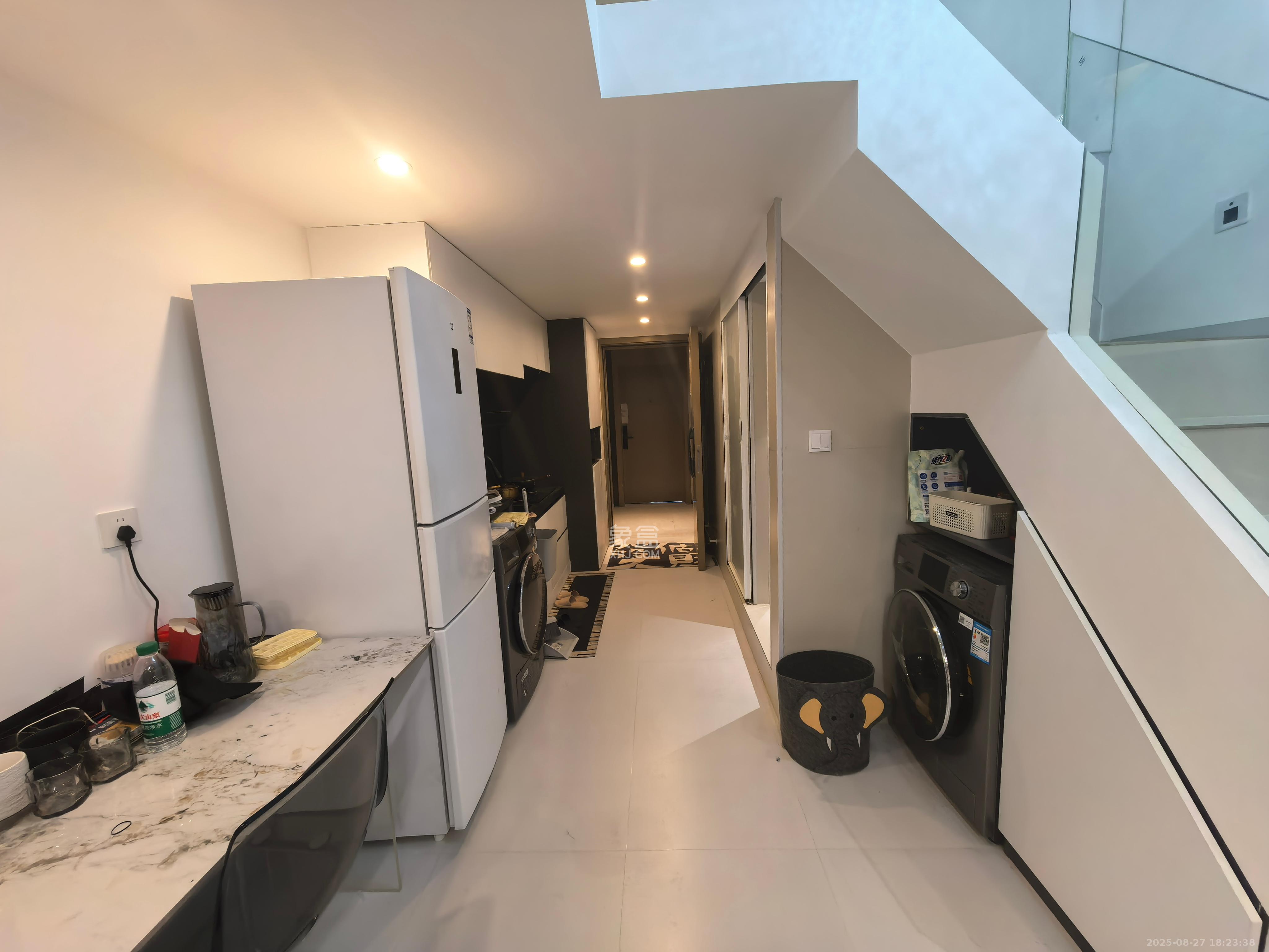 时代MOMA云PARK  1室1厅1卫    3200.0元/月 时代MOMA云PARK  1室1厅1卫    3200.0元/月室内图