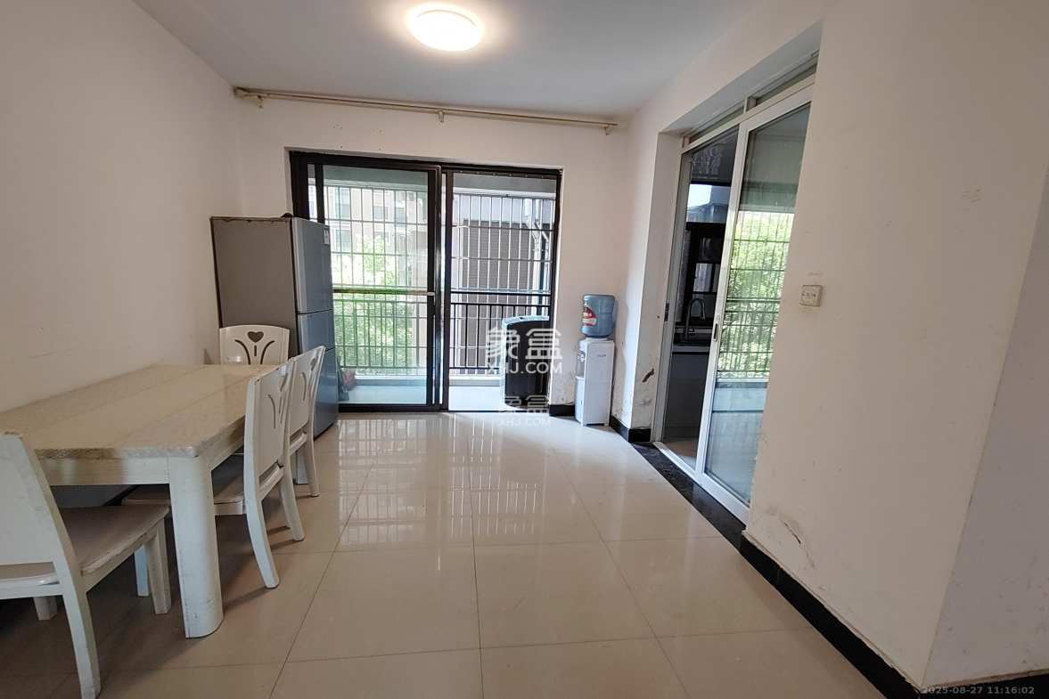 水岸世景 5室2厅2卫 2100.0元/月 水岸世景 5室2厅2卫 2100.0元/月室内图