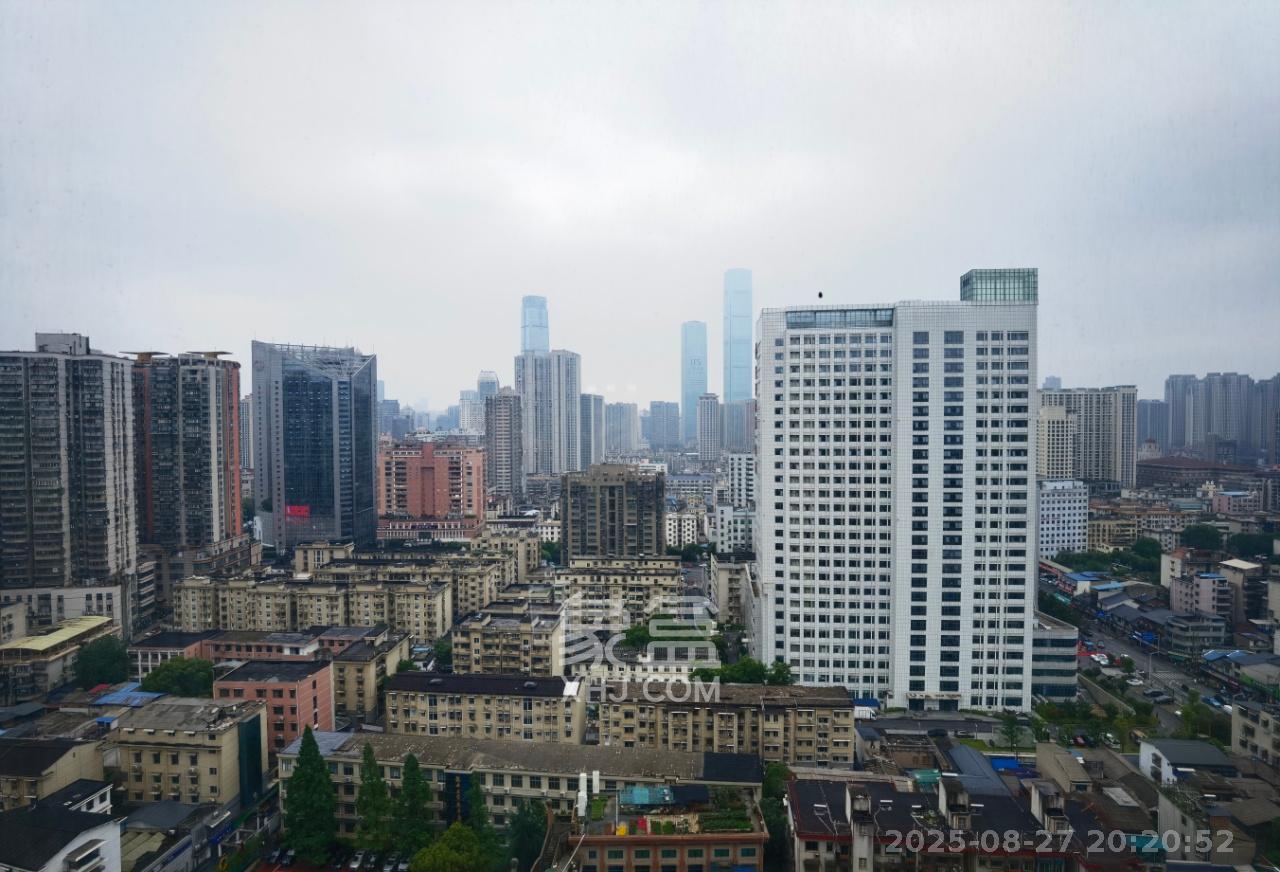 盛世美居荷园  3室2厅2卫    3400.0元/月室内图