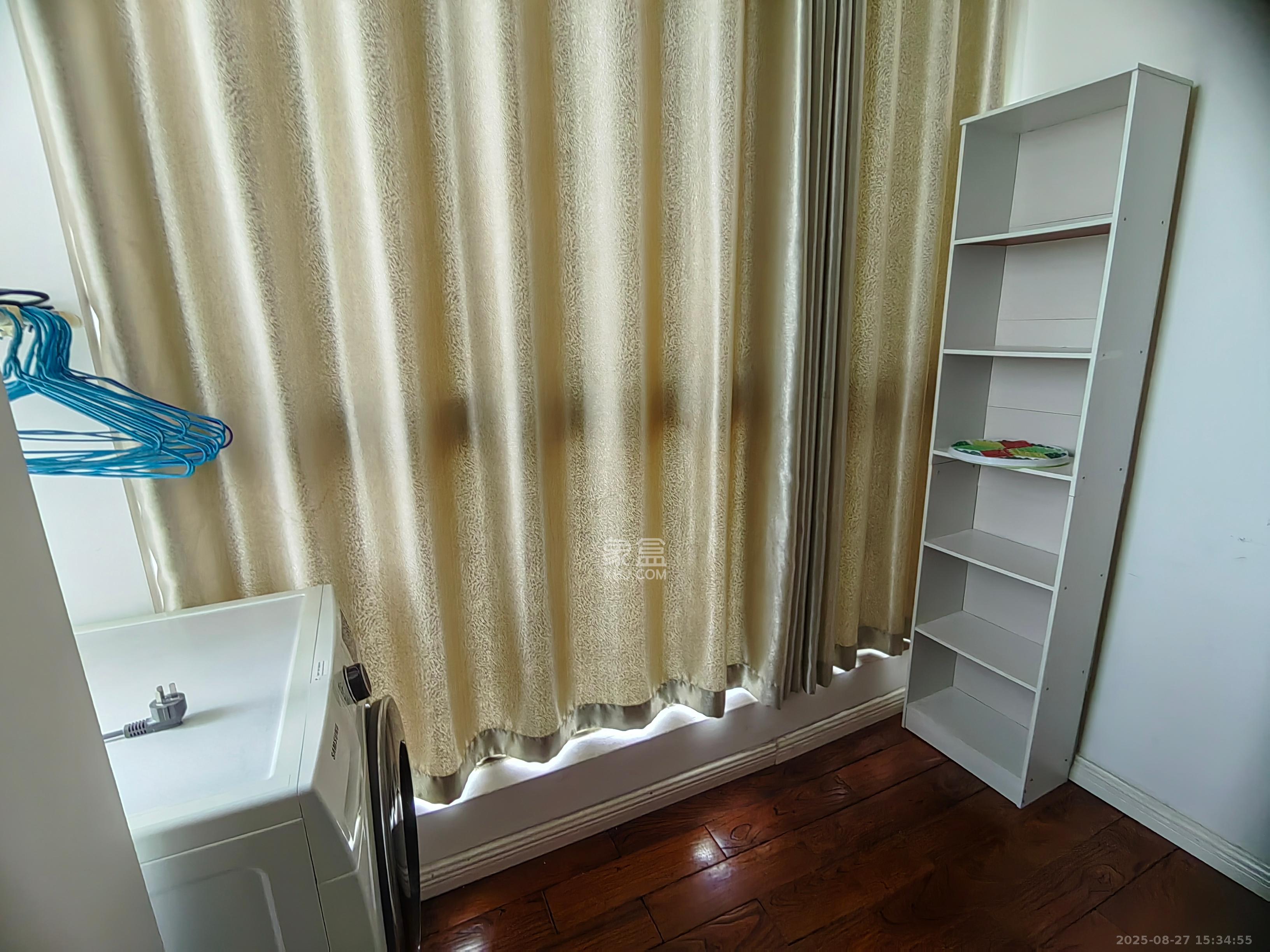 城南郡  1室1厅1卫    1700.0元/月室内图