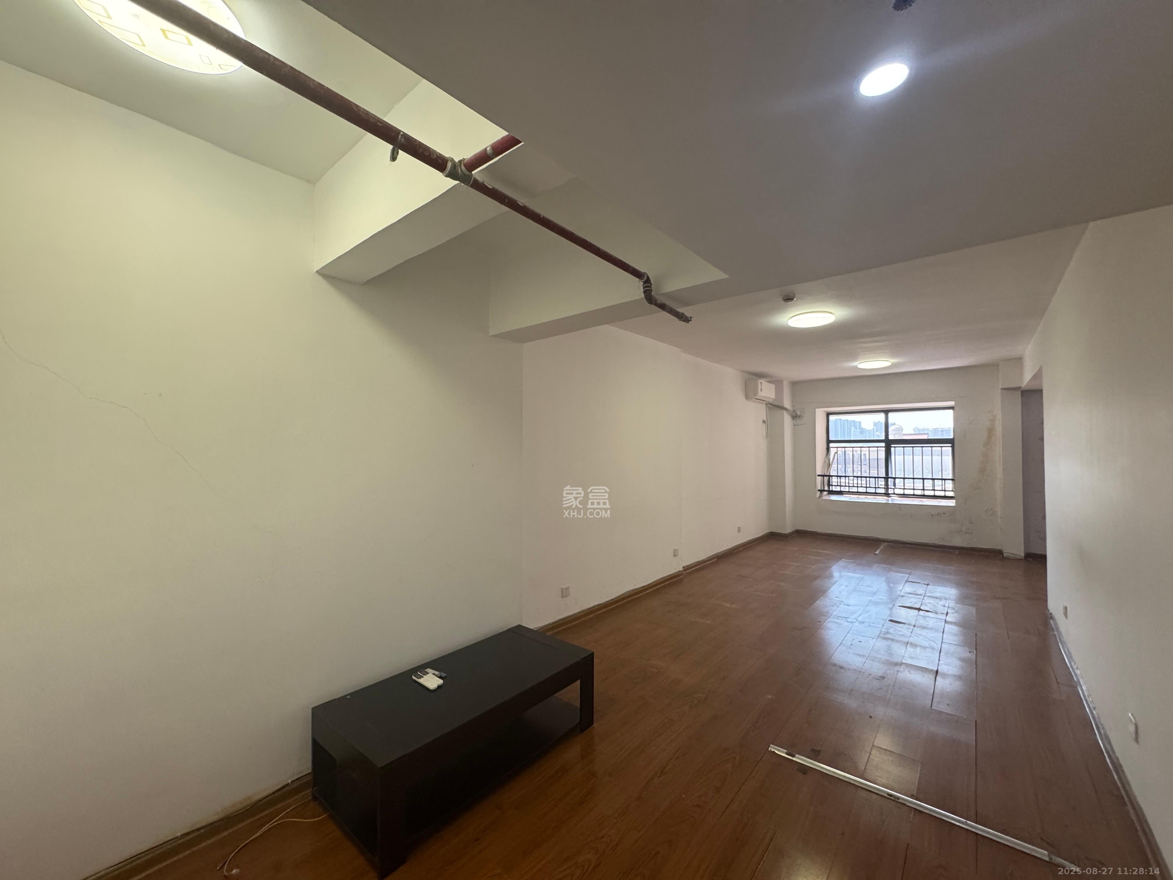 蓝湾国际广场 1室0厅0卫 3600.0元/月 蓝湾国际广场 1室0厅0卫 3600.0元/月室内图