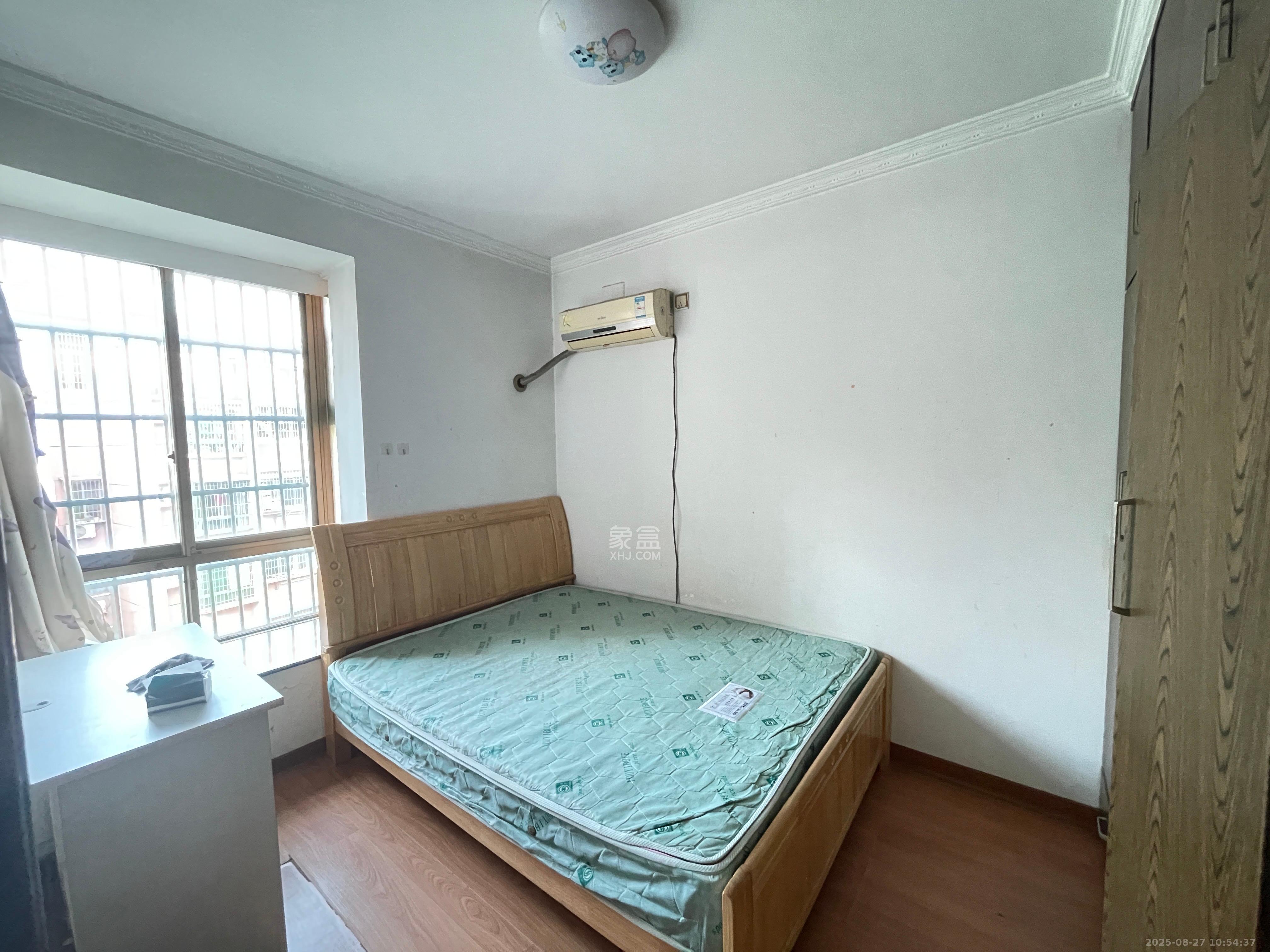 阳明山庄  3室2厅1卫    1800.0元/月 阳明山庄  3室2厅1卫    1800.0元/月室内图