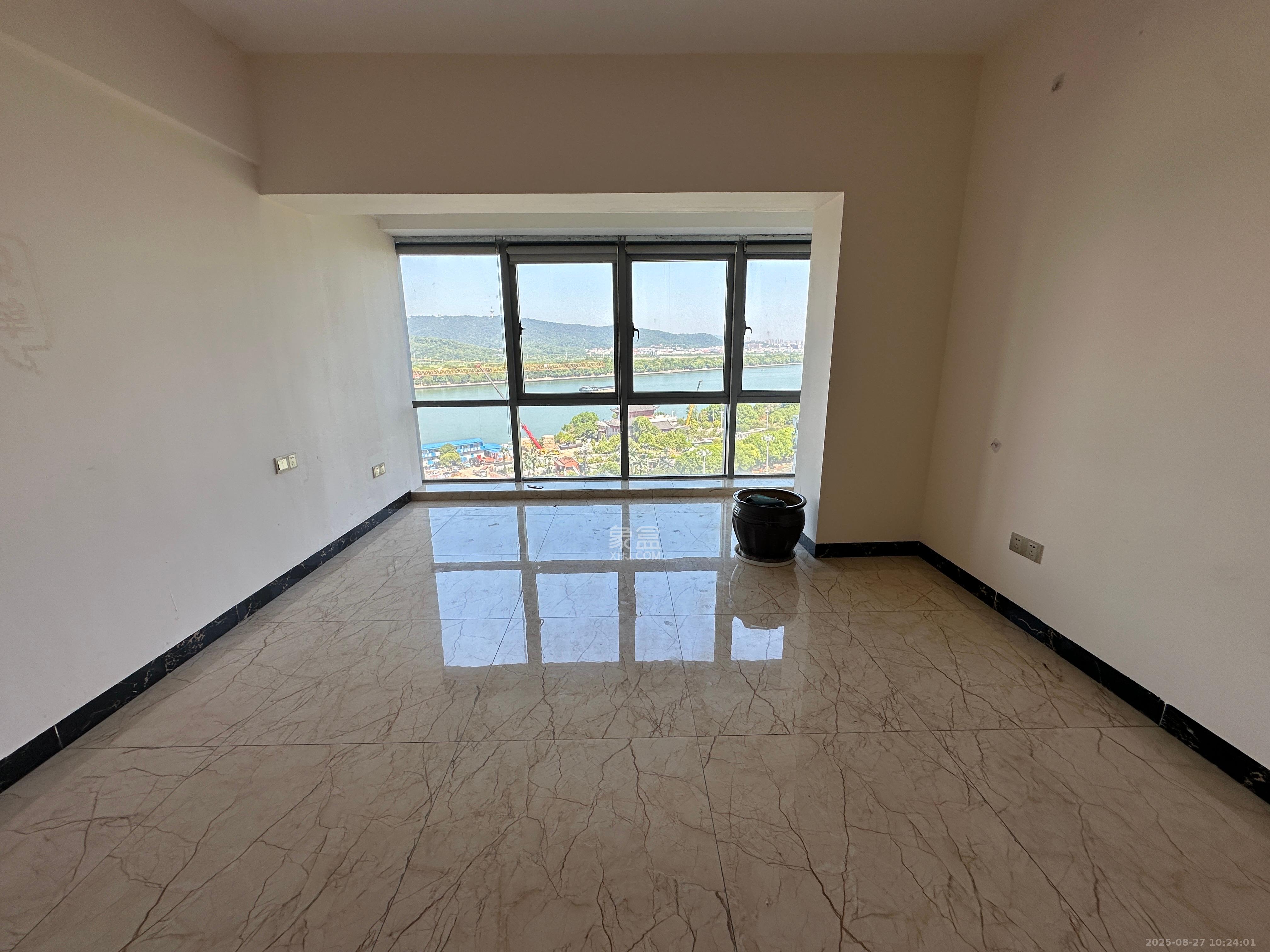 保利国际广场  1室0厅0卫    2500.0元/月室内图