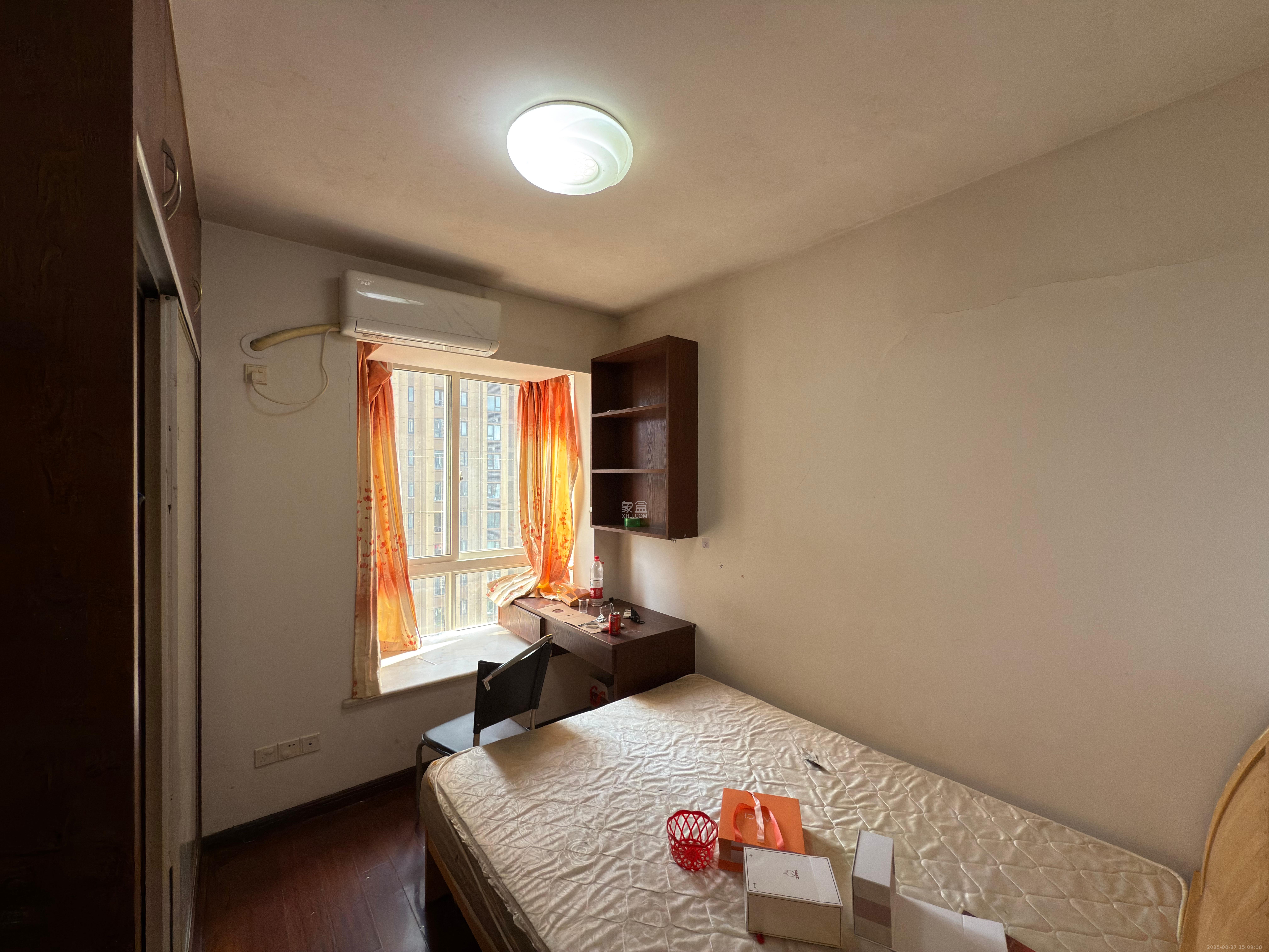 汇都公寓 3室1厅1卫 2500.0元/月 汇都公寓 3室1厅1卫 2500.0元/月室内图