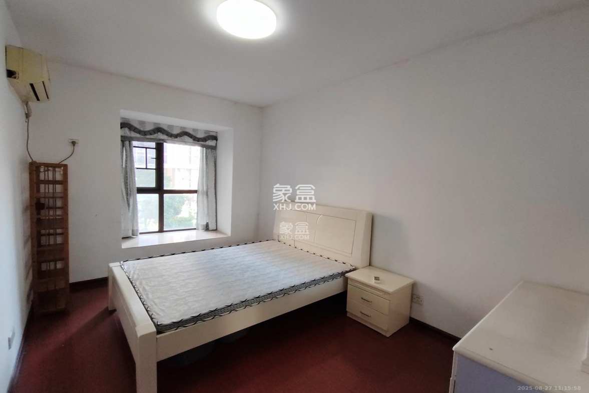 水岸世景 5室2厅2卫 2100.0元/月 水岸世景 5室2厅2卫 2100.0元/月室内图