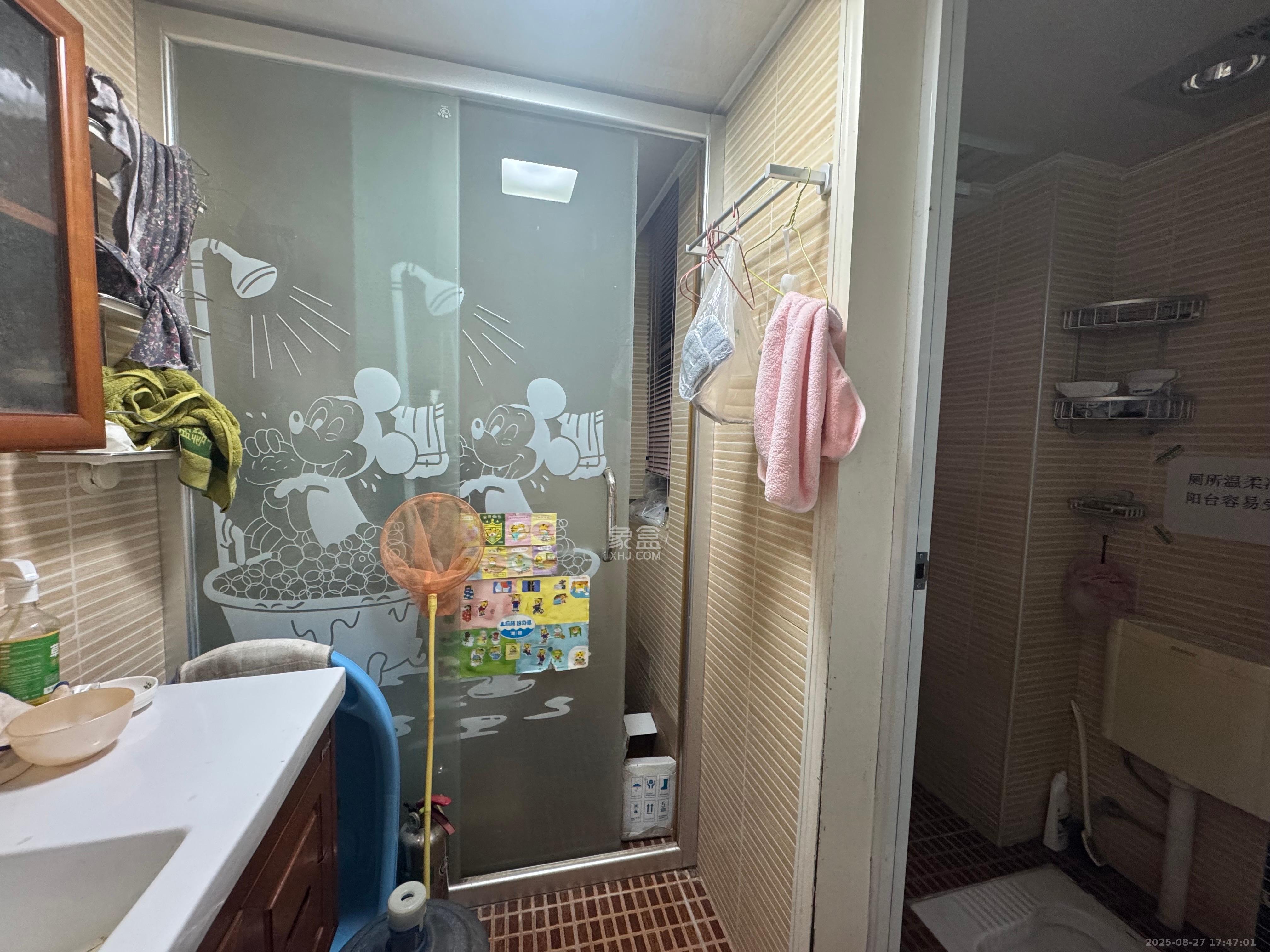 和庄 3室1厅2卫 2700.0元/月 和庄 3室1厅2卫 2700.0元/月室内图