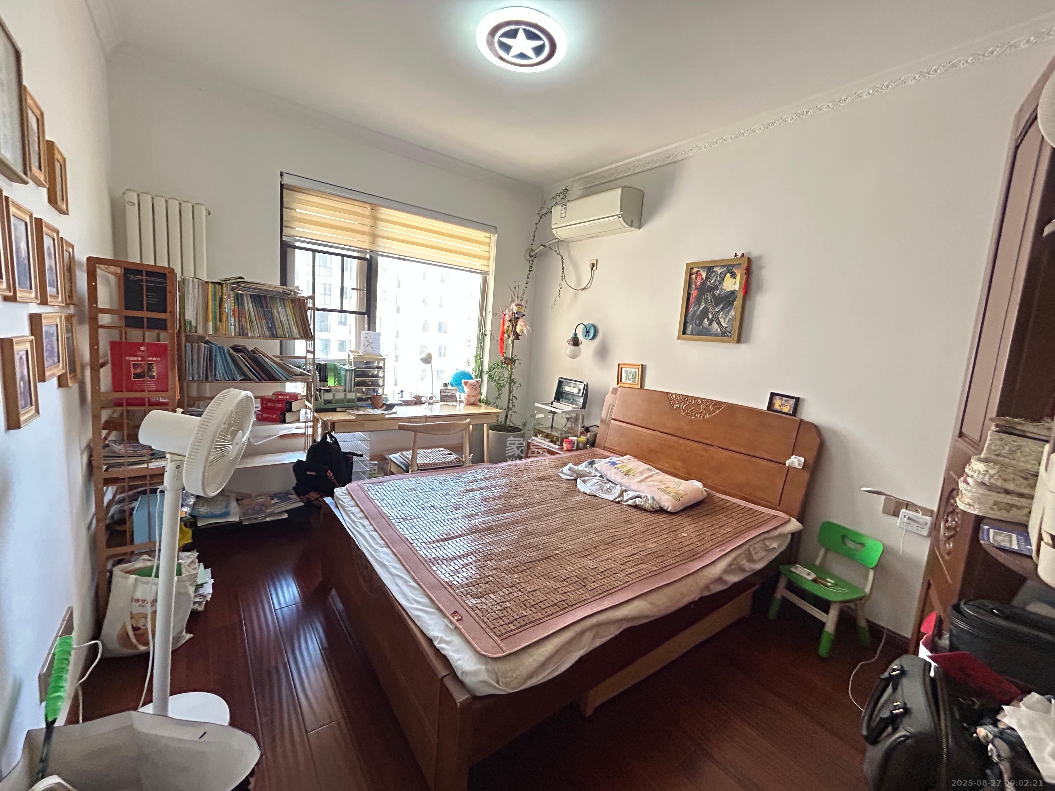 怡海星城  3室2厅2卫    2500.0元/月室内图