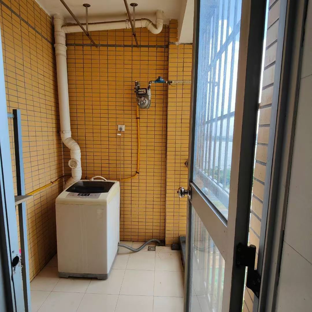 滨江度假城  2室2厅1卫   2300.00元/月室内图