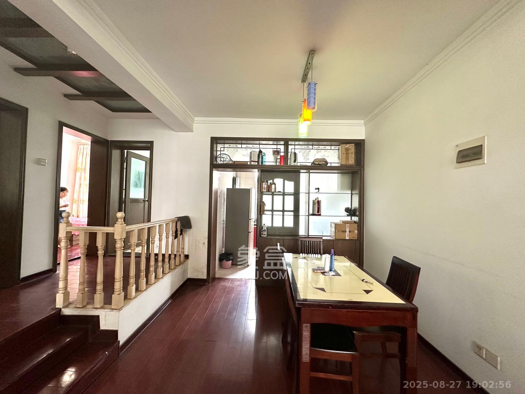 红星农博住宅小区(佳英农博小区)  3室1厅1卫    1660.0元/月 红星农博住宅小区(佳英农博小区)  3室1厅1卫    1660.0元/月室内图