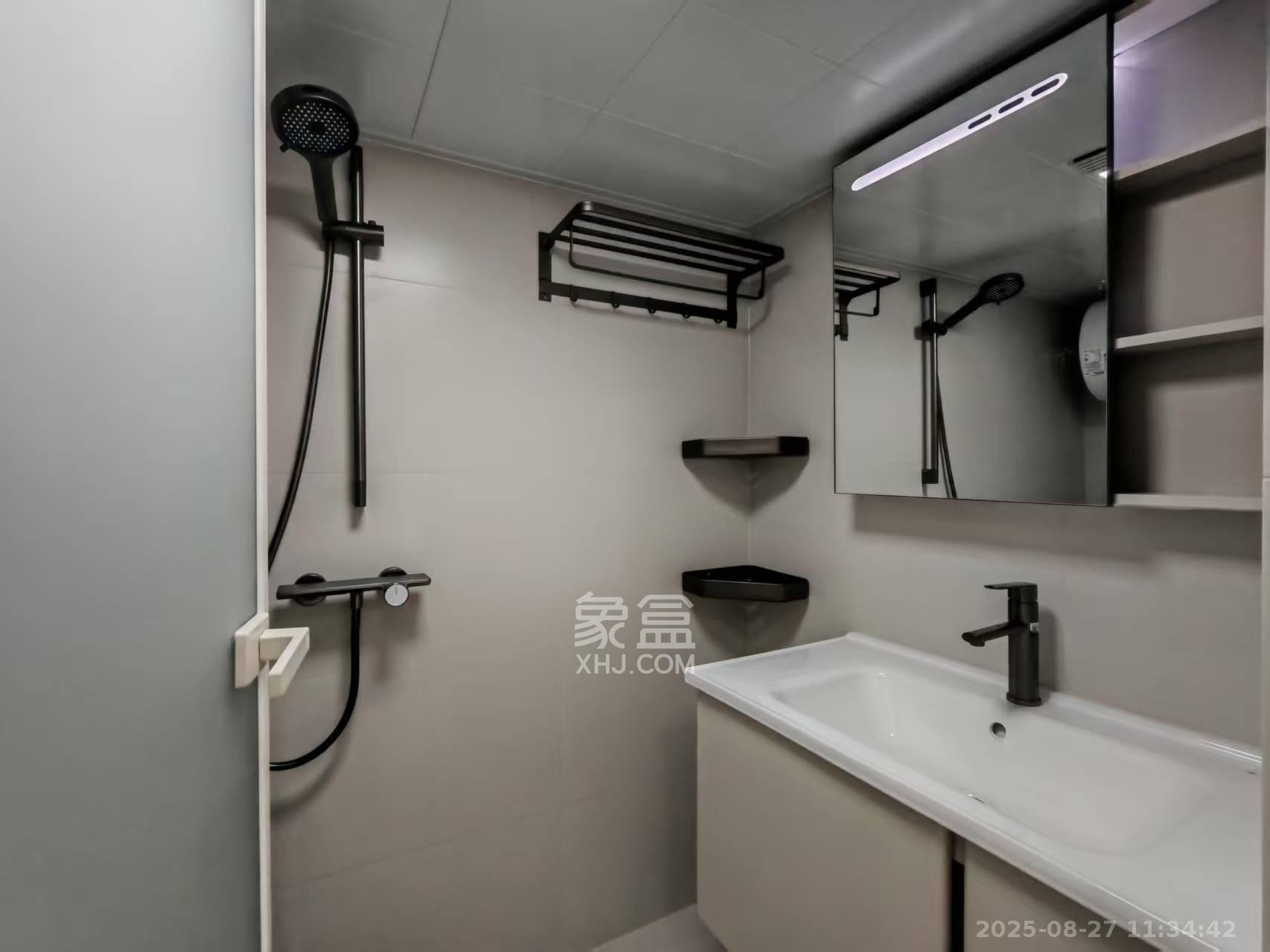 卓越洋湖晴翠  1室1厅1卫   2400.00元/月室内图