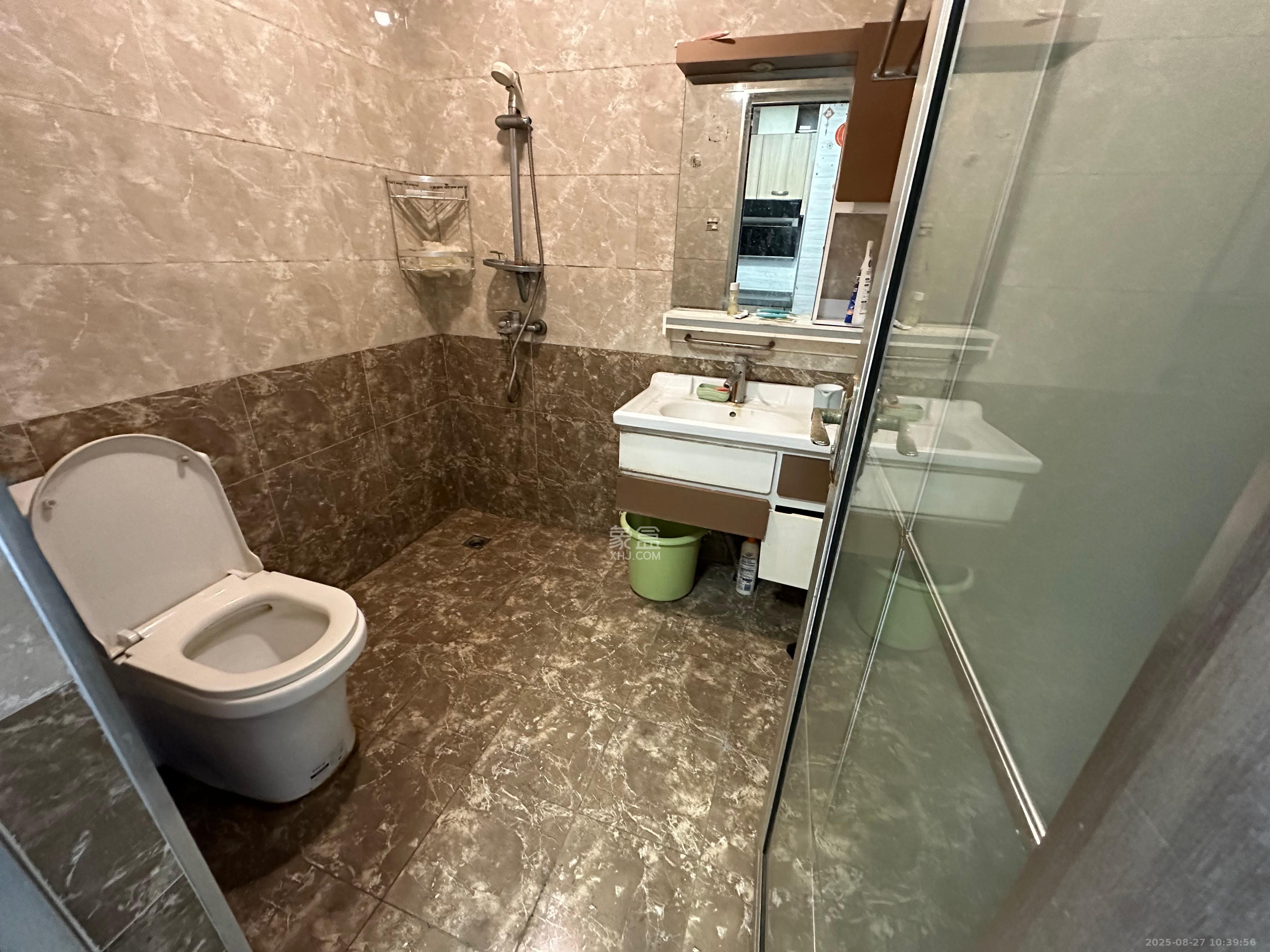 钰龙天下二期(钰龙佳园) 1室0厅1卫 1200.0元/月 钰龙天下二期(钰龙佳园) 1室0厅1卫 1200.0元/月室内图