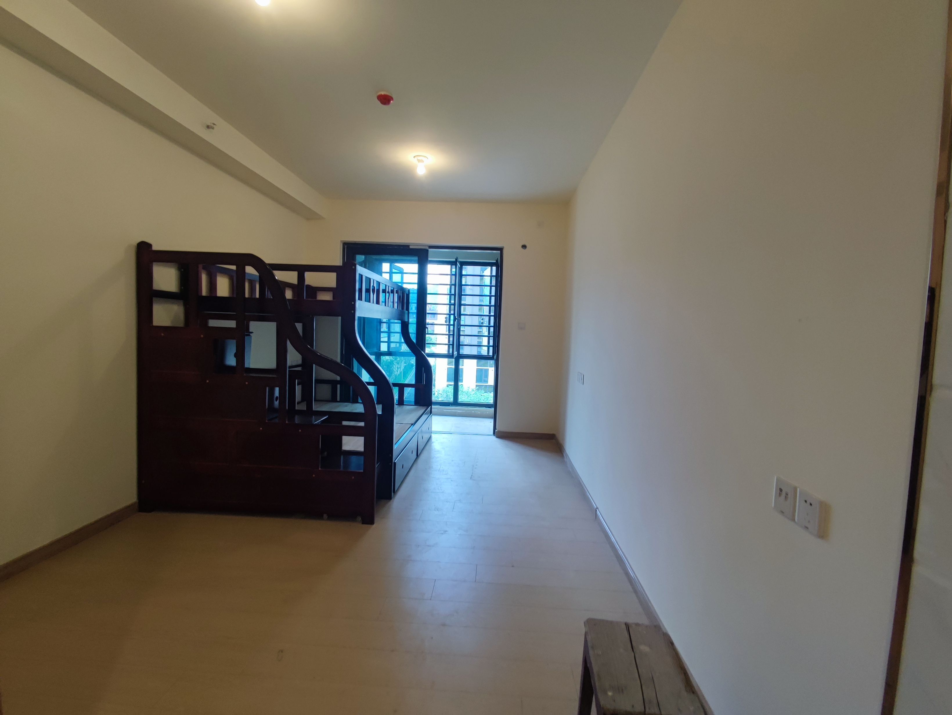 碧桂园翘楚棠  1室1厅1卫    850.0元/月室内图