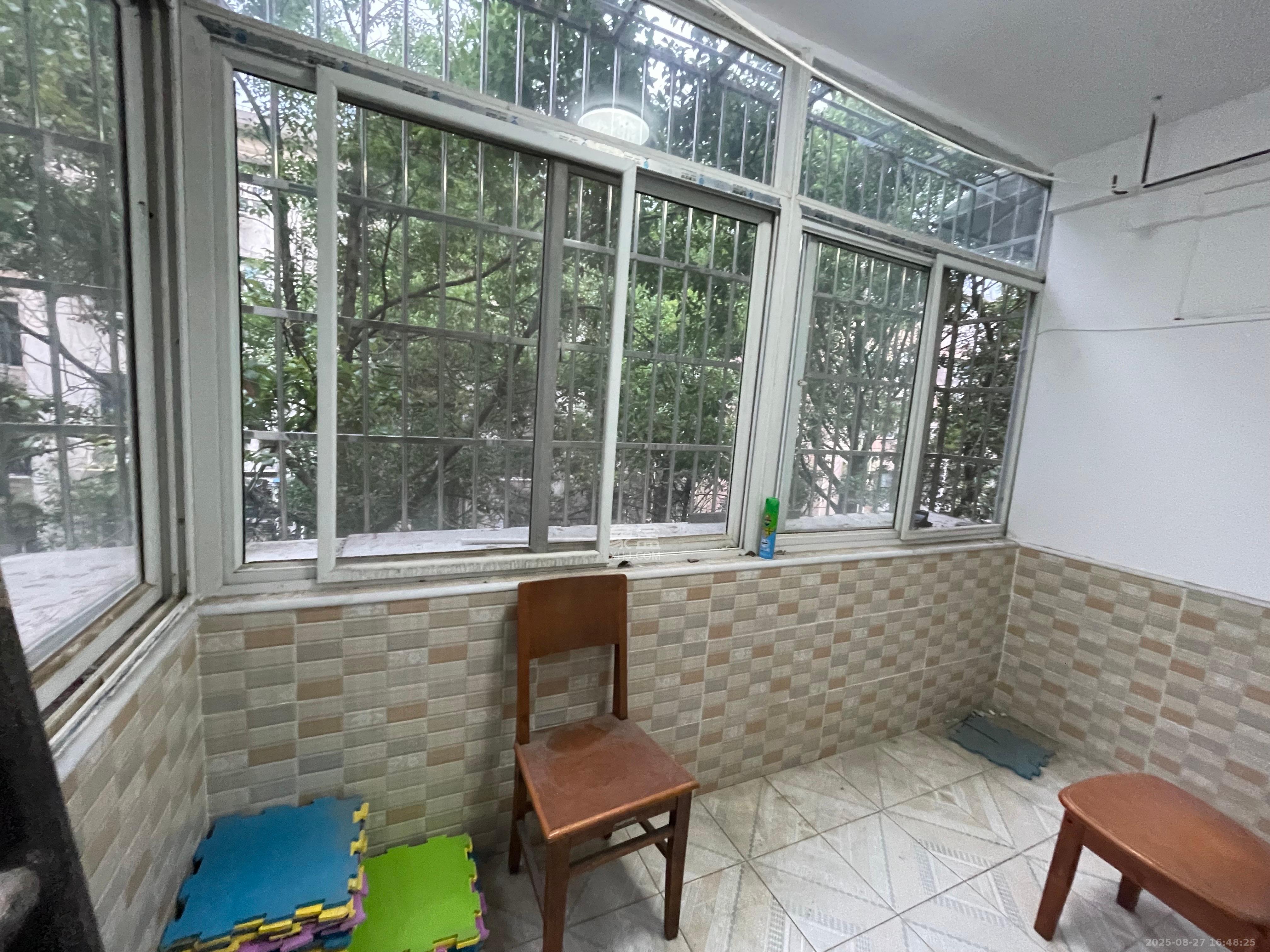 桂花二村  2室1厅1卫   1800.00元/月室内图