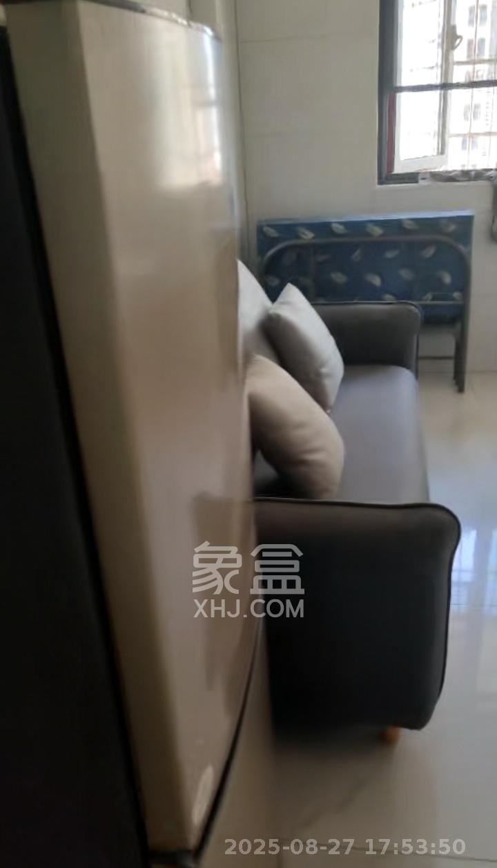 真人桥家园一期  1室0厅0卫   1200.00元/月室内图