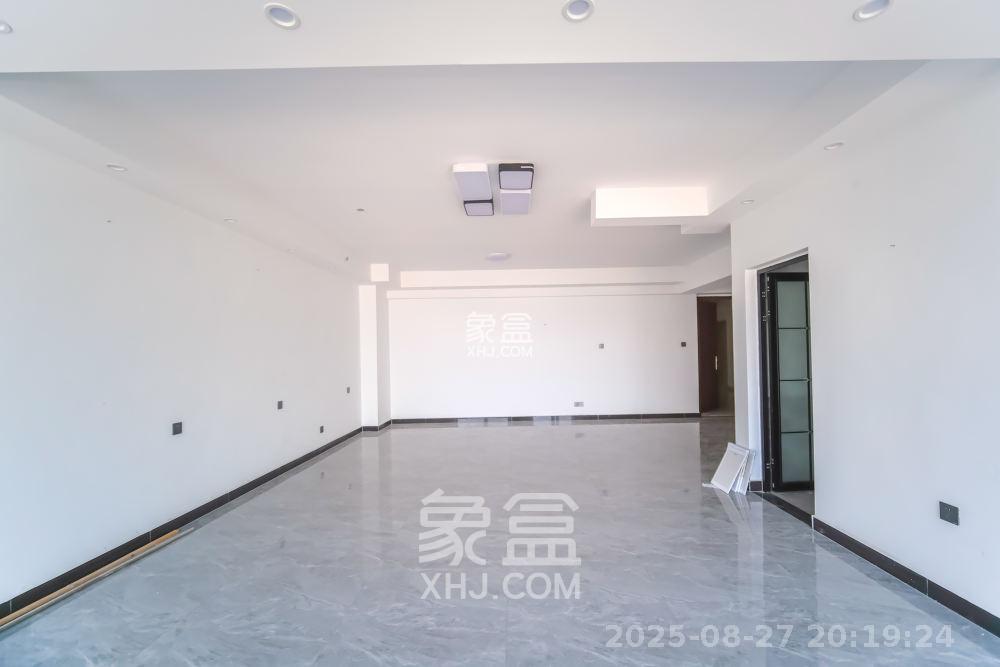 和悦城(蟠龙景苑) 1室1厅1卫 1700.0元/月 和悦城(蟠龙景苑) 1室1厅1卫 1700.0元/月室内图