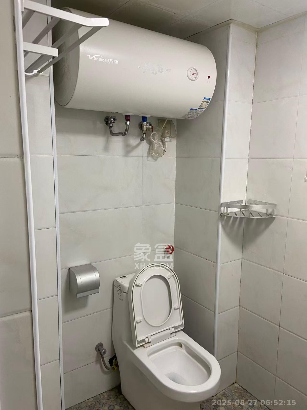 步行街大厦 1室1厅1卫 1300.0元/月 步行街大厦 1室1厅1卫 1300.0元/月室内图