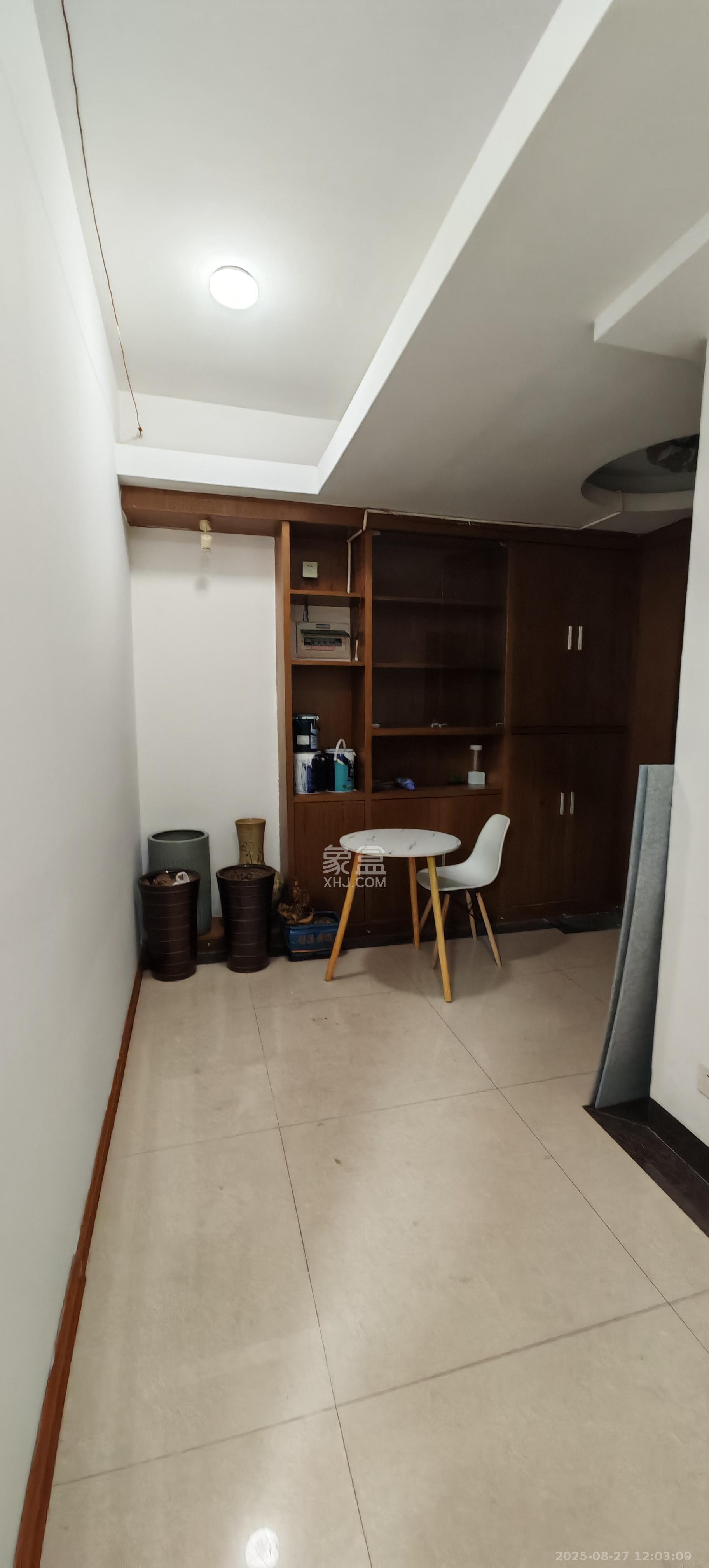 生活艺术城 1室1厅1卫 4000.0元/月 生活艺术城 1室1厅1卫 4000.0元/月室内图