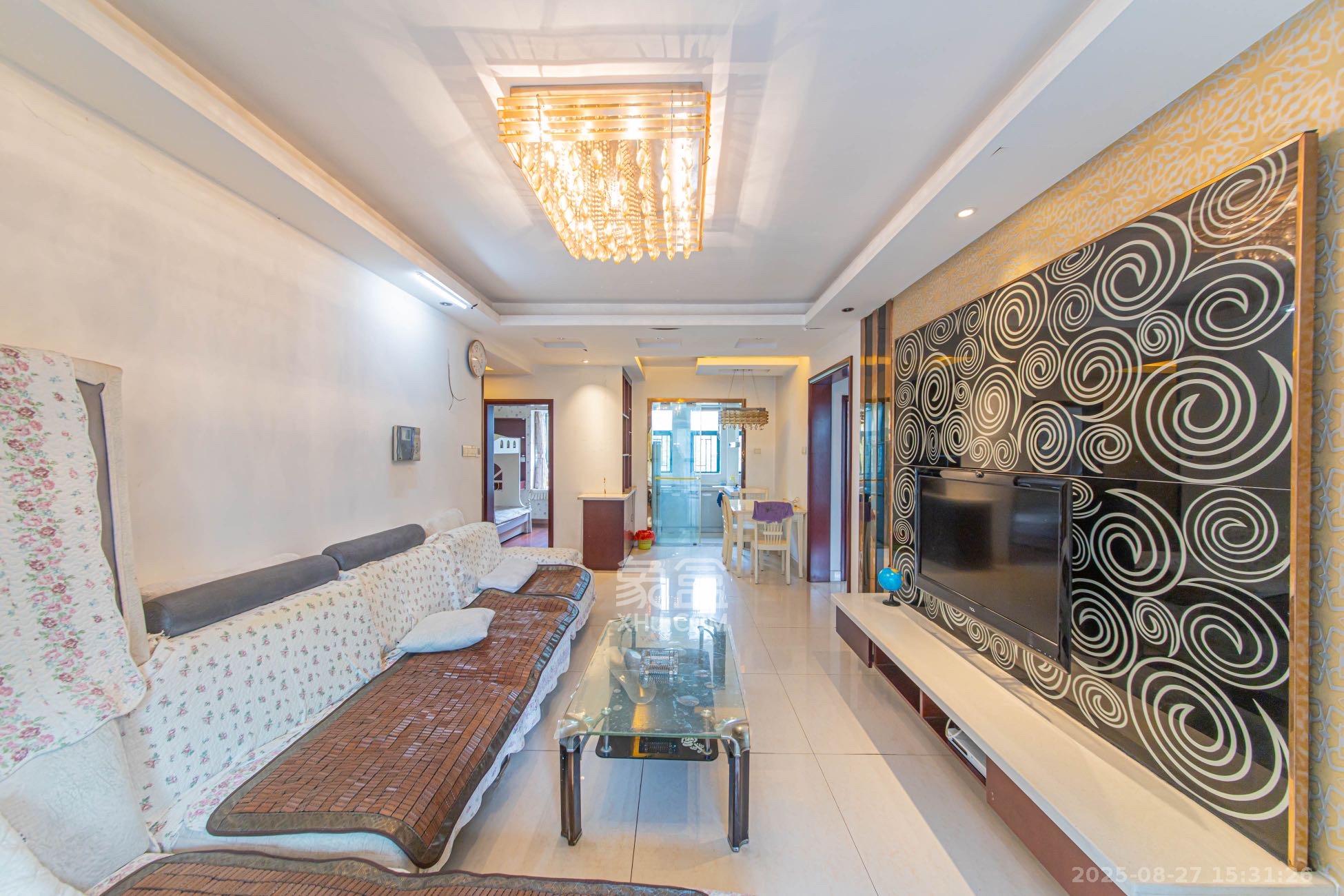 华天苑  3室2厅1卫    2400.0元/月室内图