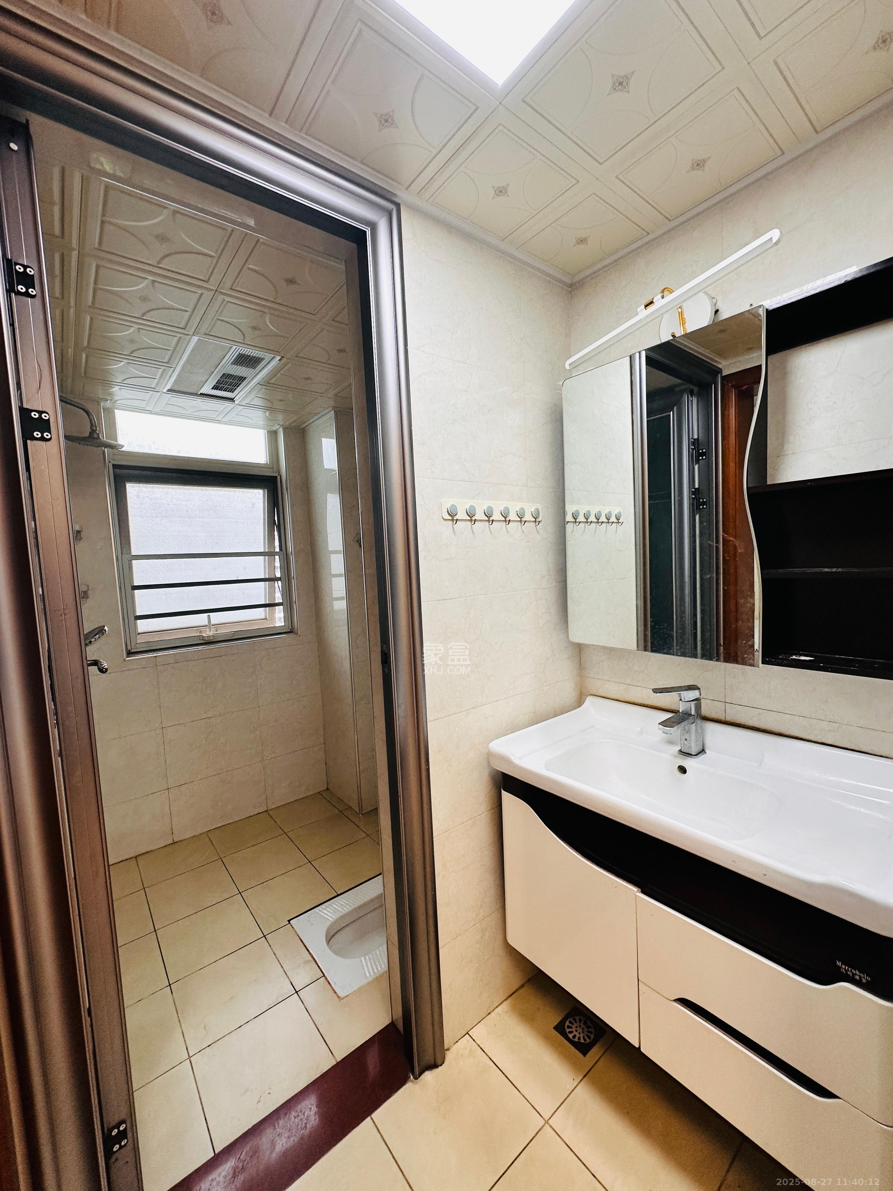 北辰三角洲E3区  4室2厅2卫    4200.0元/月室内图