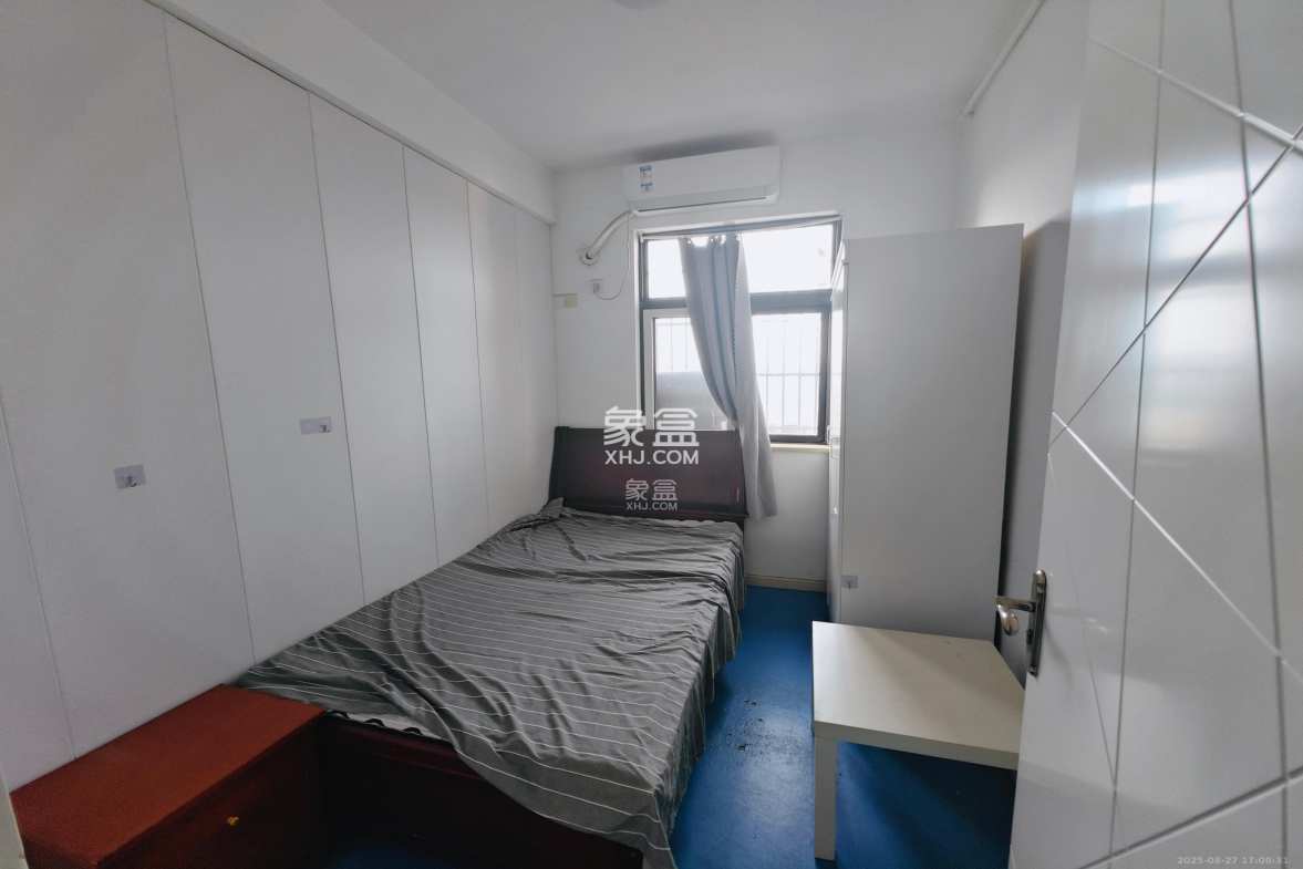 高鑫麓城  3室2厅1卫    2200.0元/月 高鑫麓城  3室2厅1卫    2200.0元/月室内图