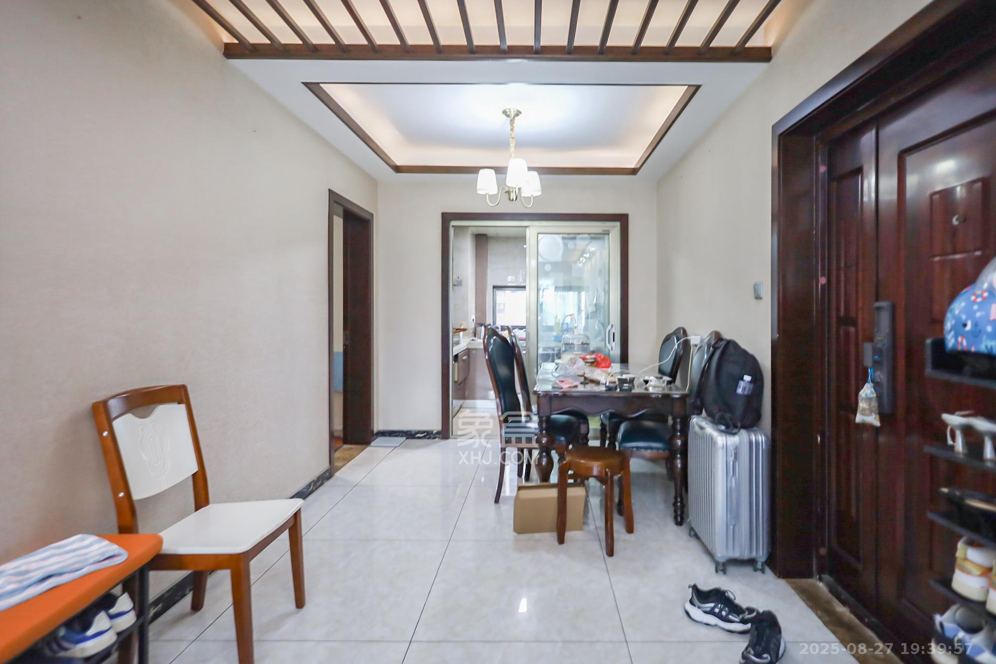 绿地中央广场  3室2厅1卫    145.0万其他