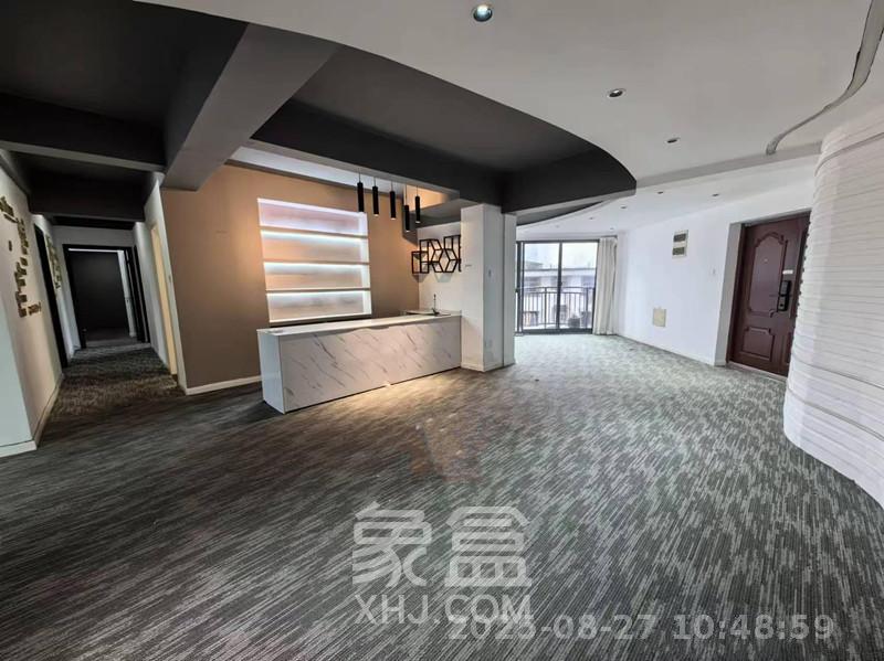 潮宗御苑 4室2厅2卫 6000.0元/月 潮宗御苑 4室2厅2卫 6000.0元/月室内图