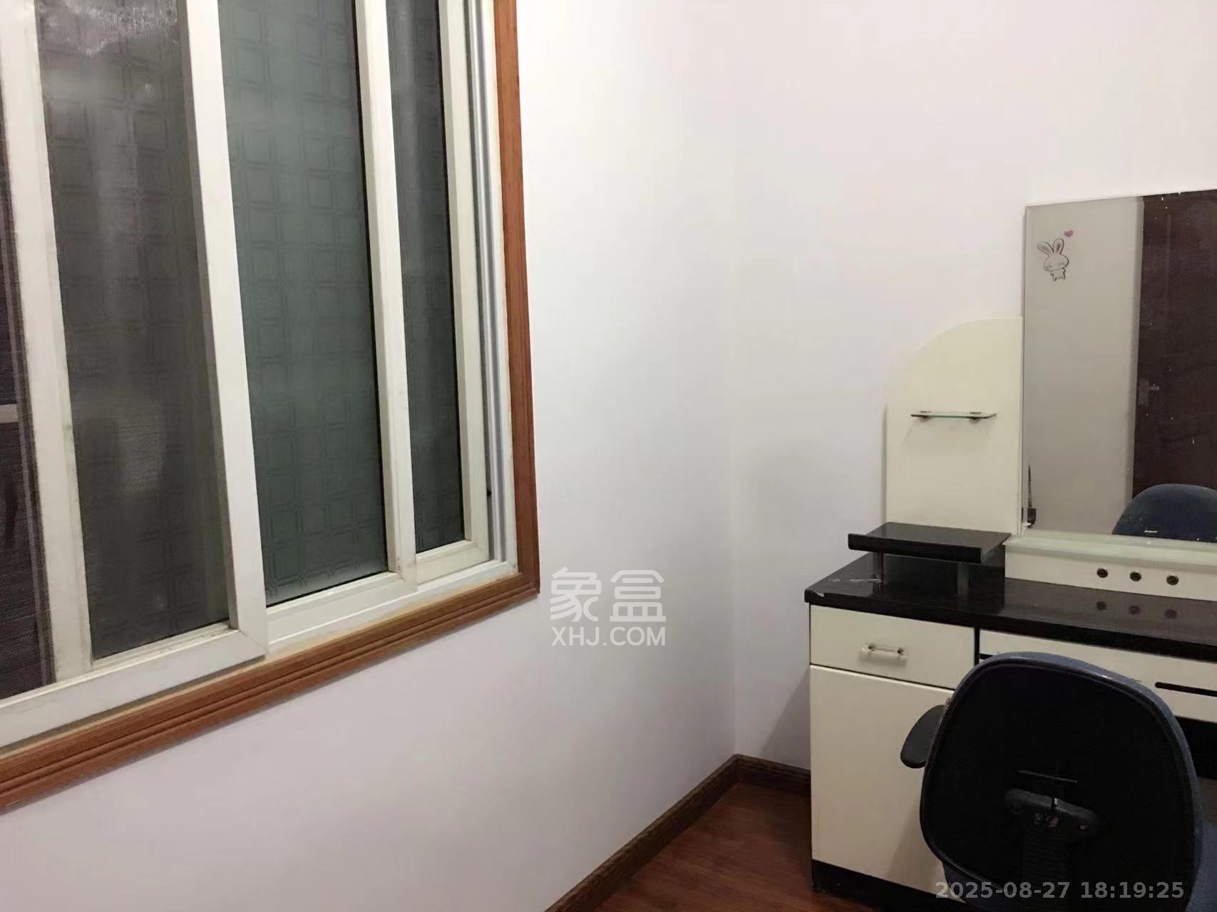 杏花园私房散盘 1室1厅1卫 1800.0元/月 杏花园私房散盘 1室1厅1卫 1800.0元/月室内图