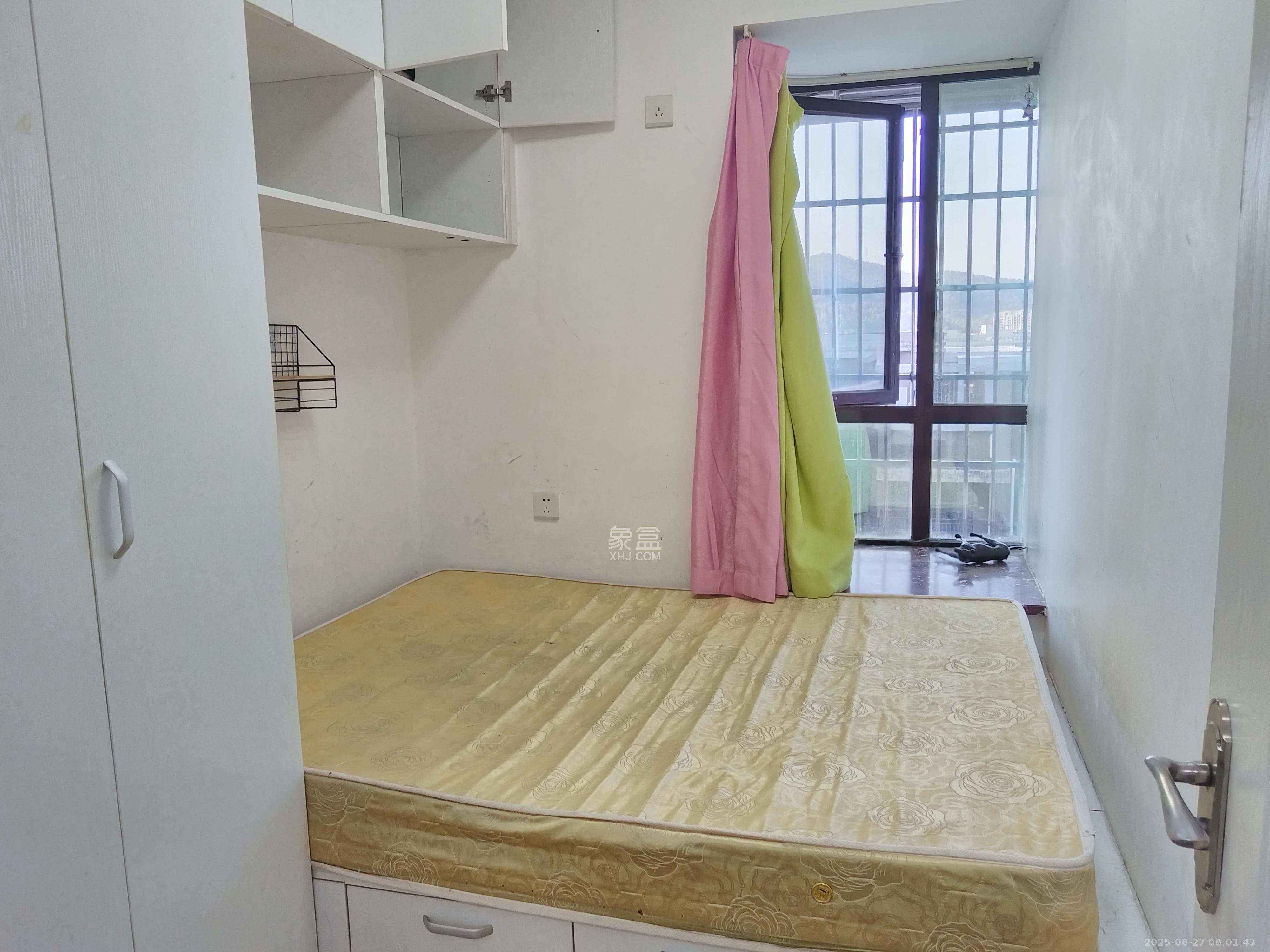 麓山枫情 2室1厅1卫 2000.0元/月 麓山枫情 2室1厅1卫 2000.0元/月室内图