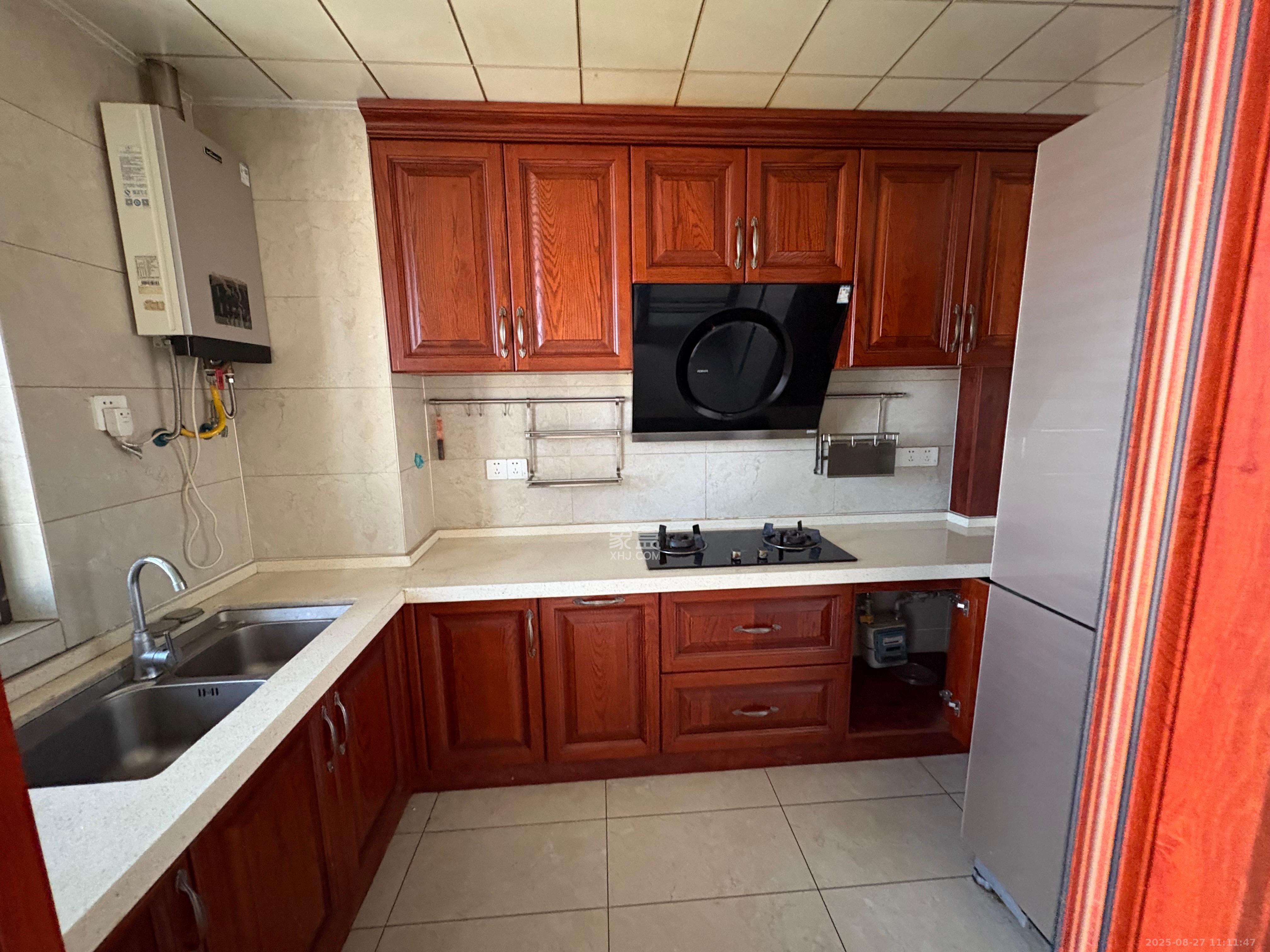 通用时代国际社区  2室2厅1卫    2800.0元/月室内图