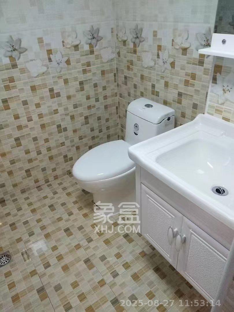 高林仕家  3室2厅2卫    2200.0元/月 高林仕家  3室2厅2卫    2200.0元/月室内图