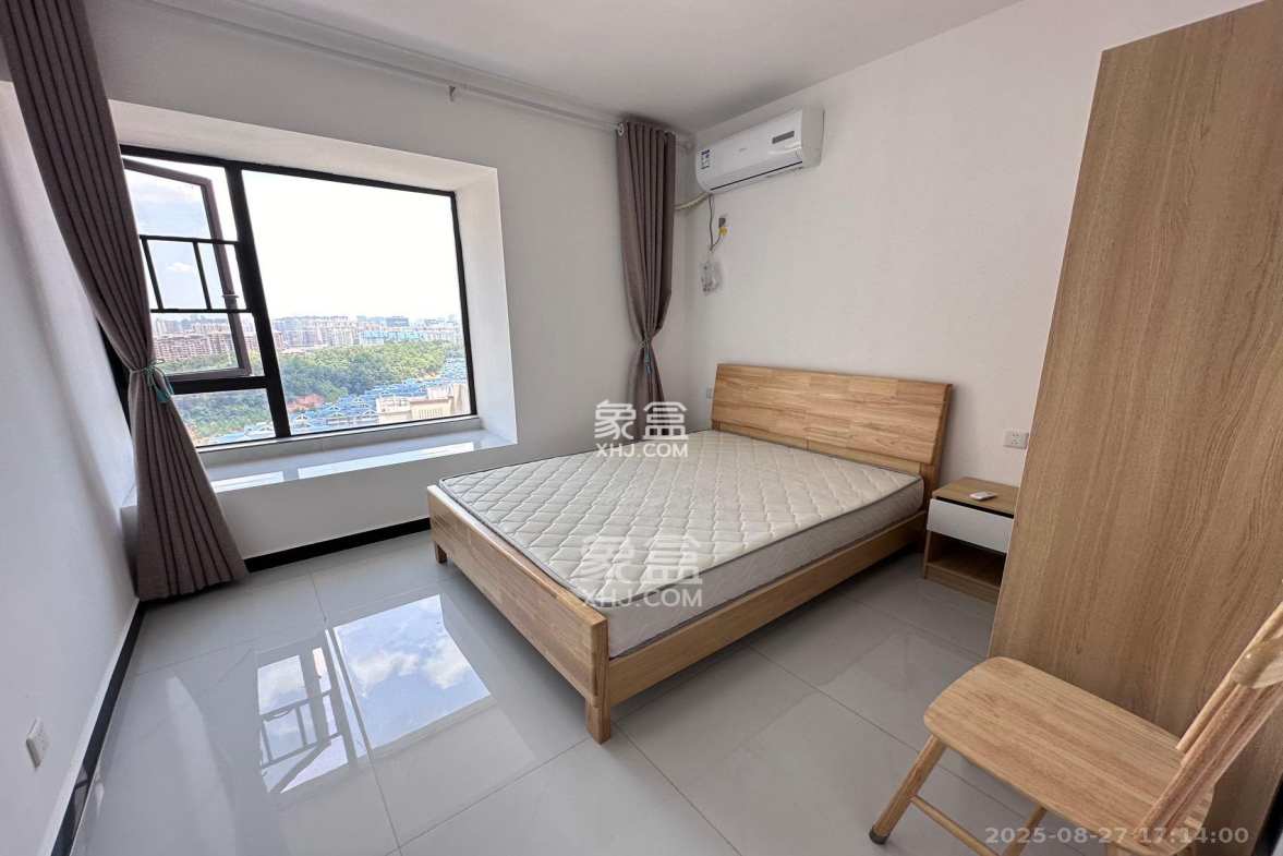 长房明宸府  3室2厅2卫    2200.0元/月 长房明宸府  3室2厅2卫    2200.0元/月室内图