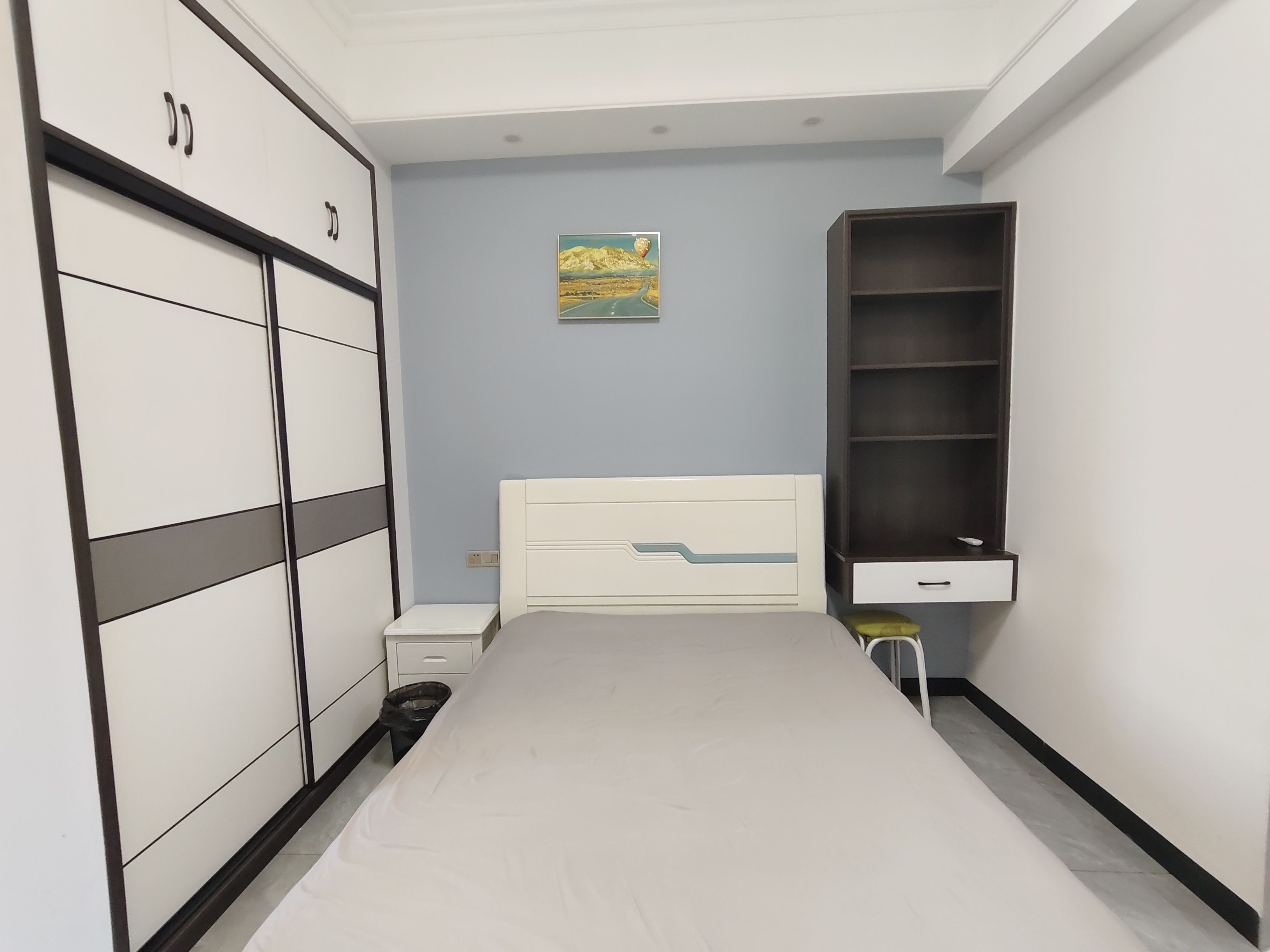 保利香槟国际  1室0厅0卫    1300.0元/月 保利香槟国际  1室0厅0卫    1300.0元/月室内图