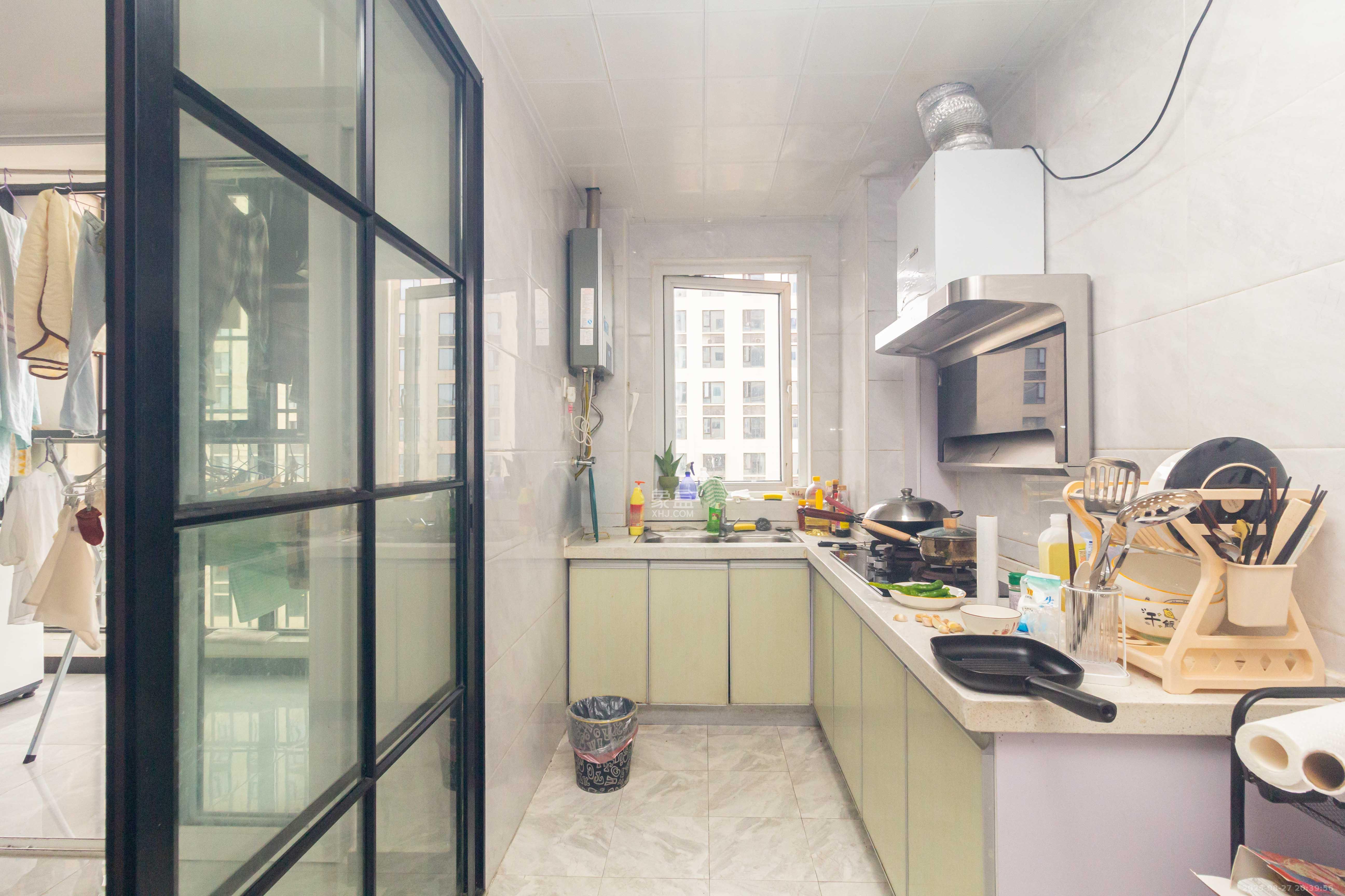 金科天悦(金科美邻汇) 3室2厅1卫 79.9万 金科天悦(金科美邻汇) 3室2厅1卫 79.9万厨房